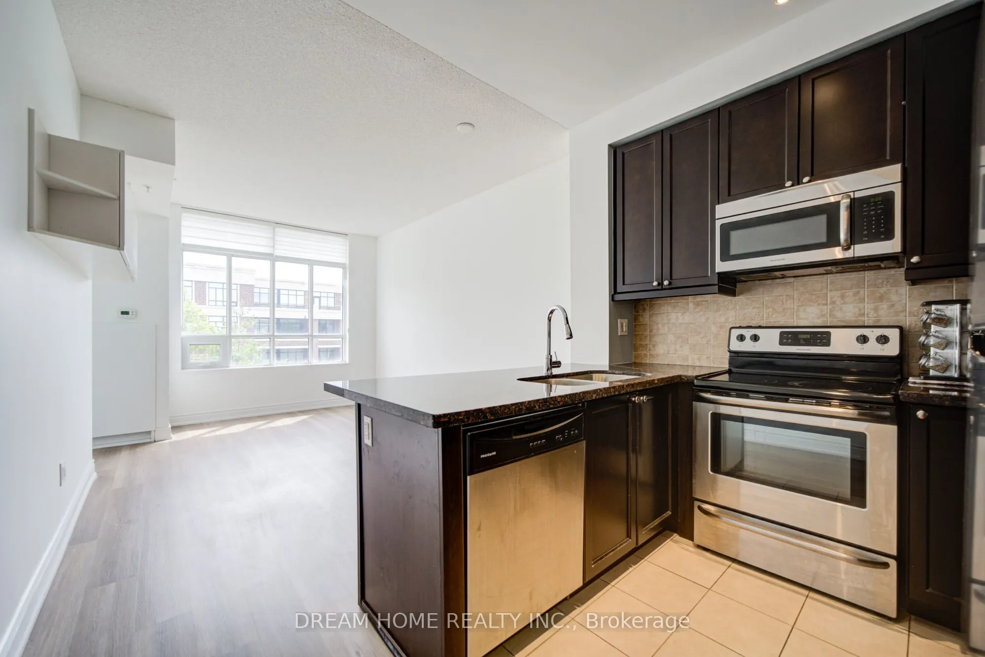 2396 Major Mackenzie Drive #322