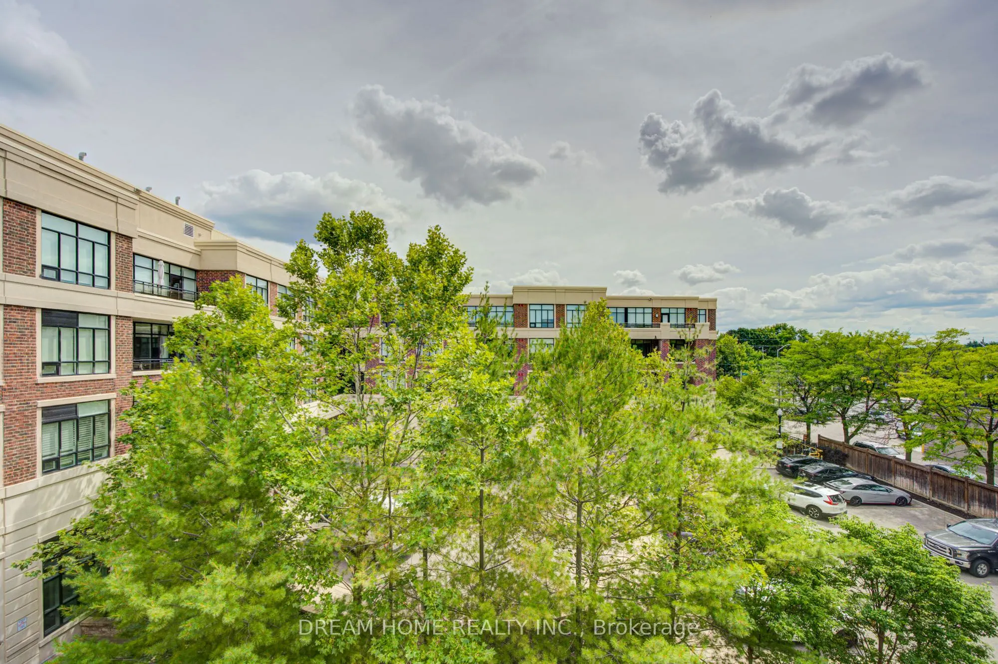 2396 Major Mackenzie Drive #322