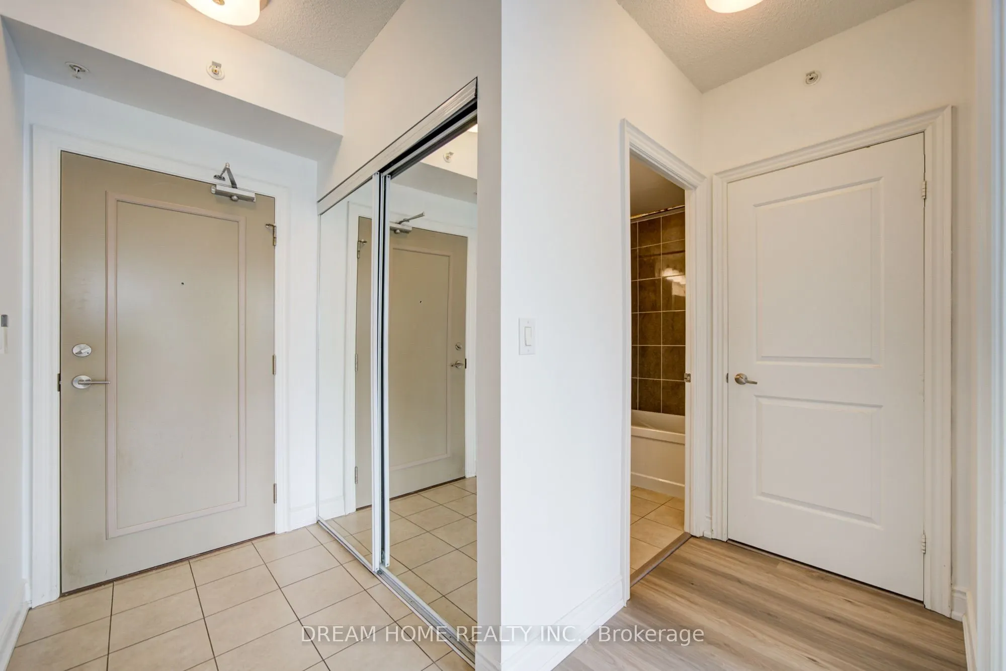 2396 Major Mackenzie Drive #322
