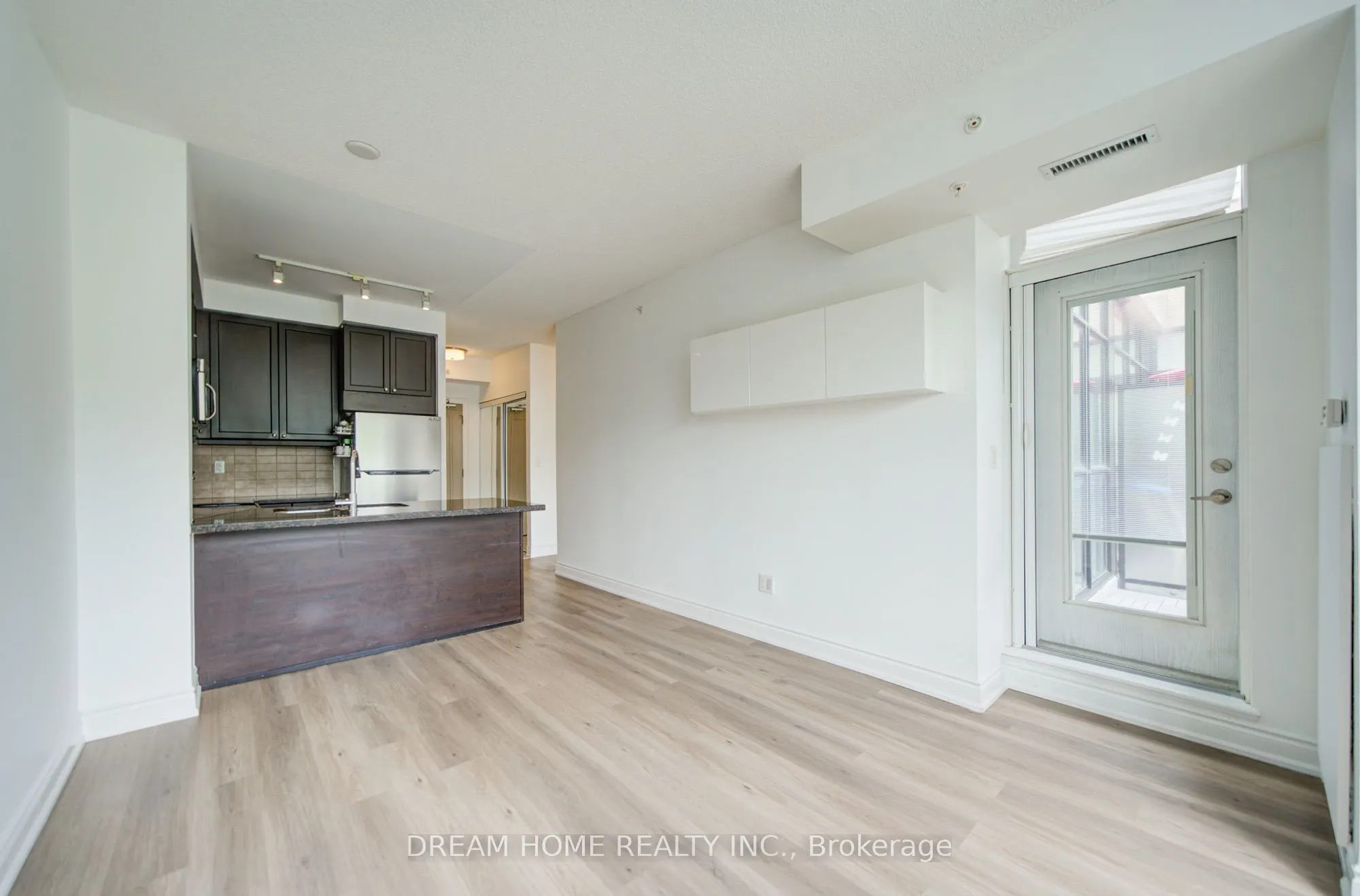 2396 Major Mackenzie Drive #322