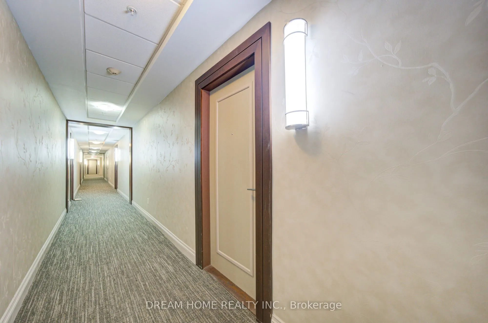 2396 Major Mackenzie Drive #322