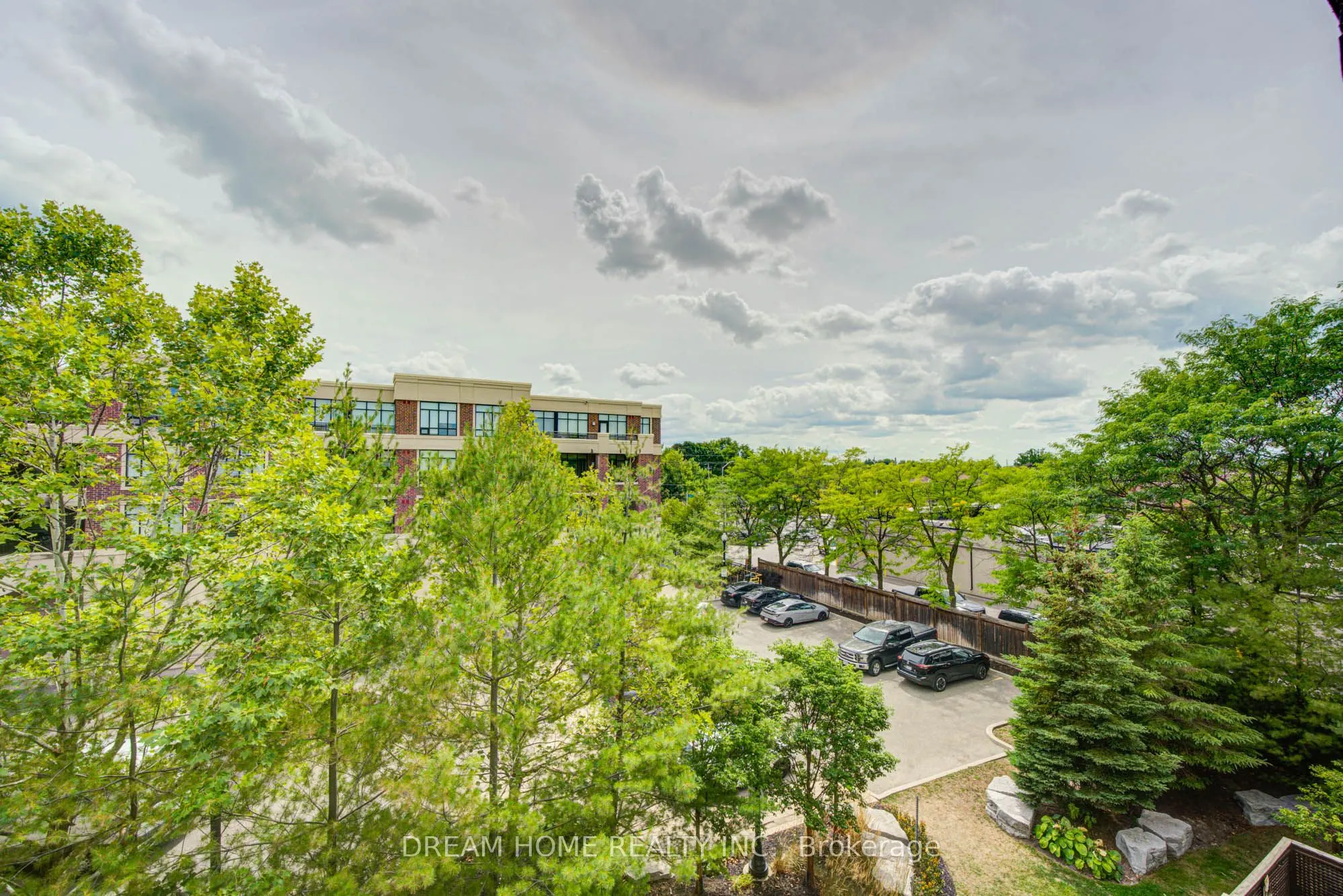 2396 Major Mackenzie Drive #322