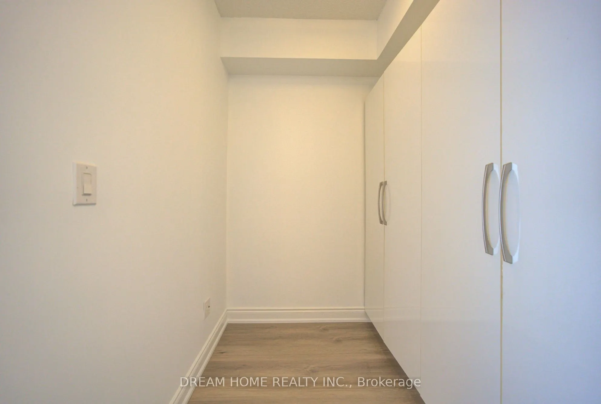 2396 Major Mackenzie Drive #322
