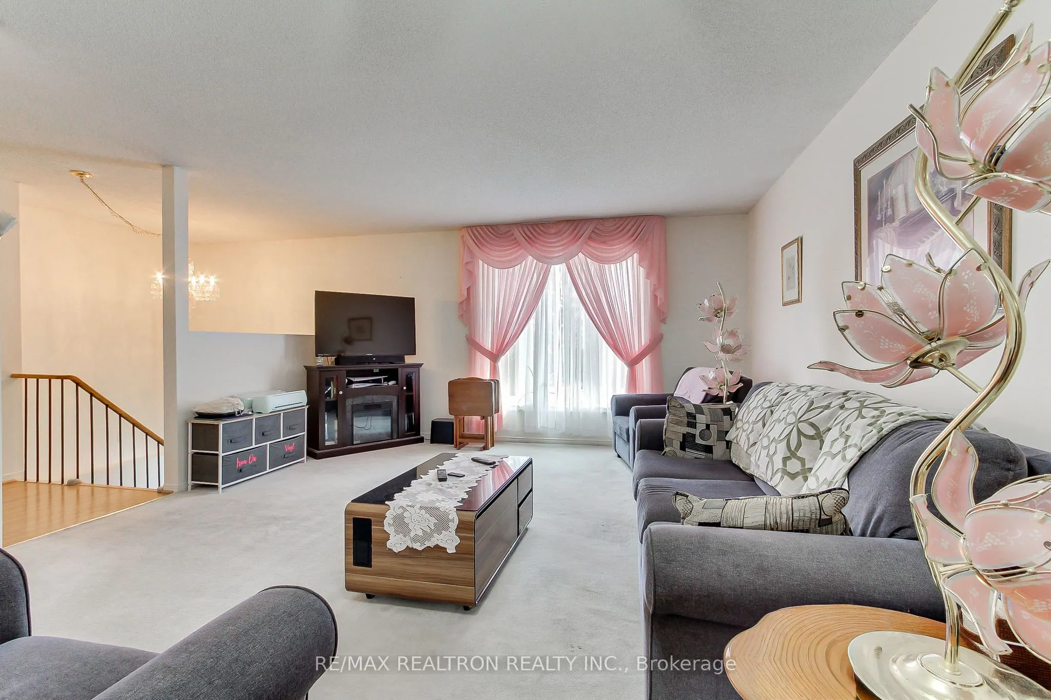 28 Longview Drive