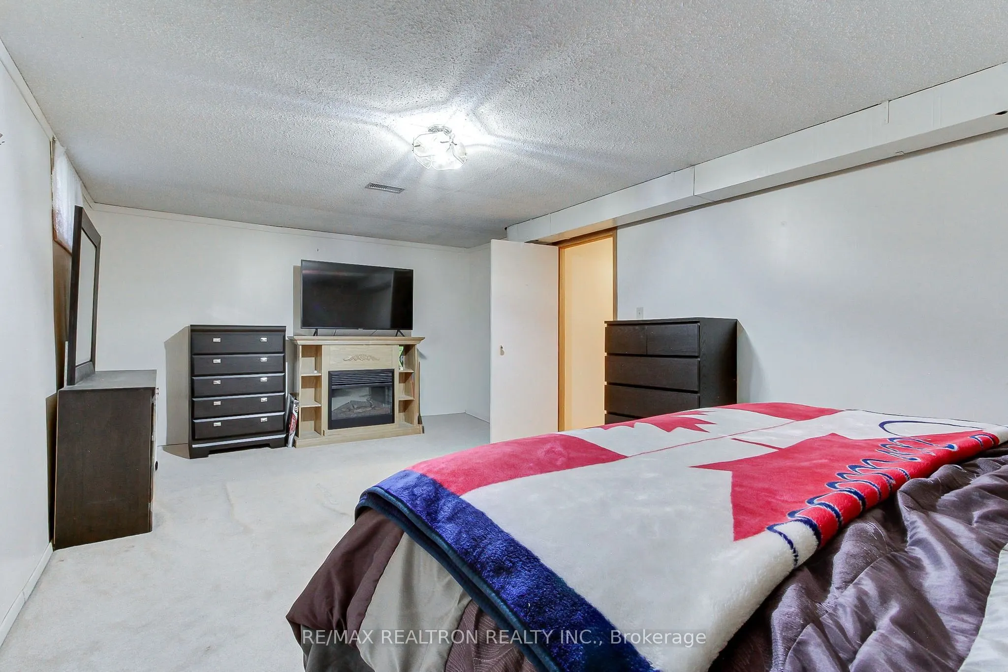 28 Longview Drive