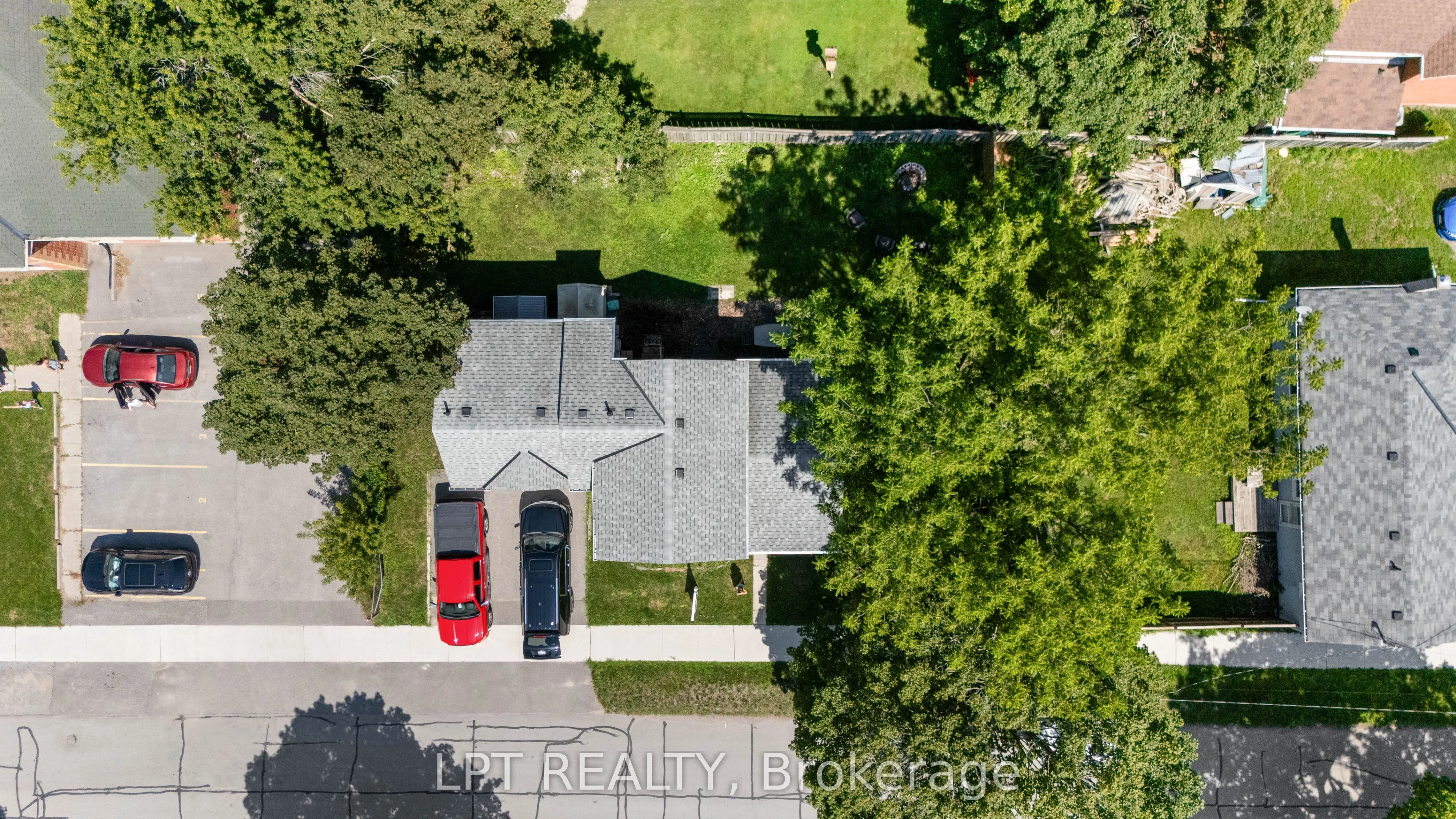 77 Munro St West Street W