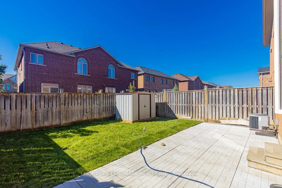 15 Chokecherry Crescent