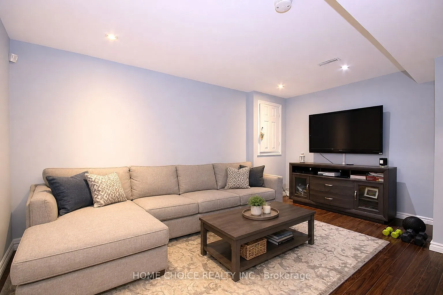 155 Hollandview Trail