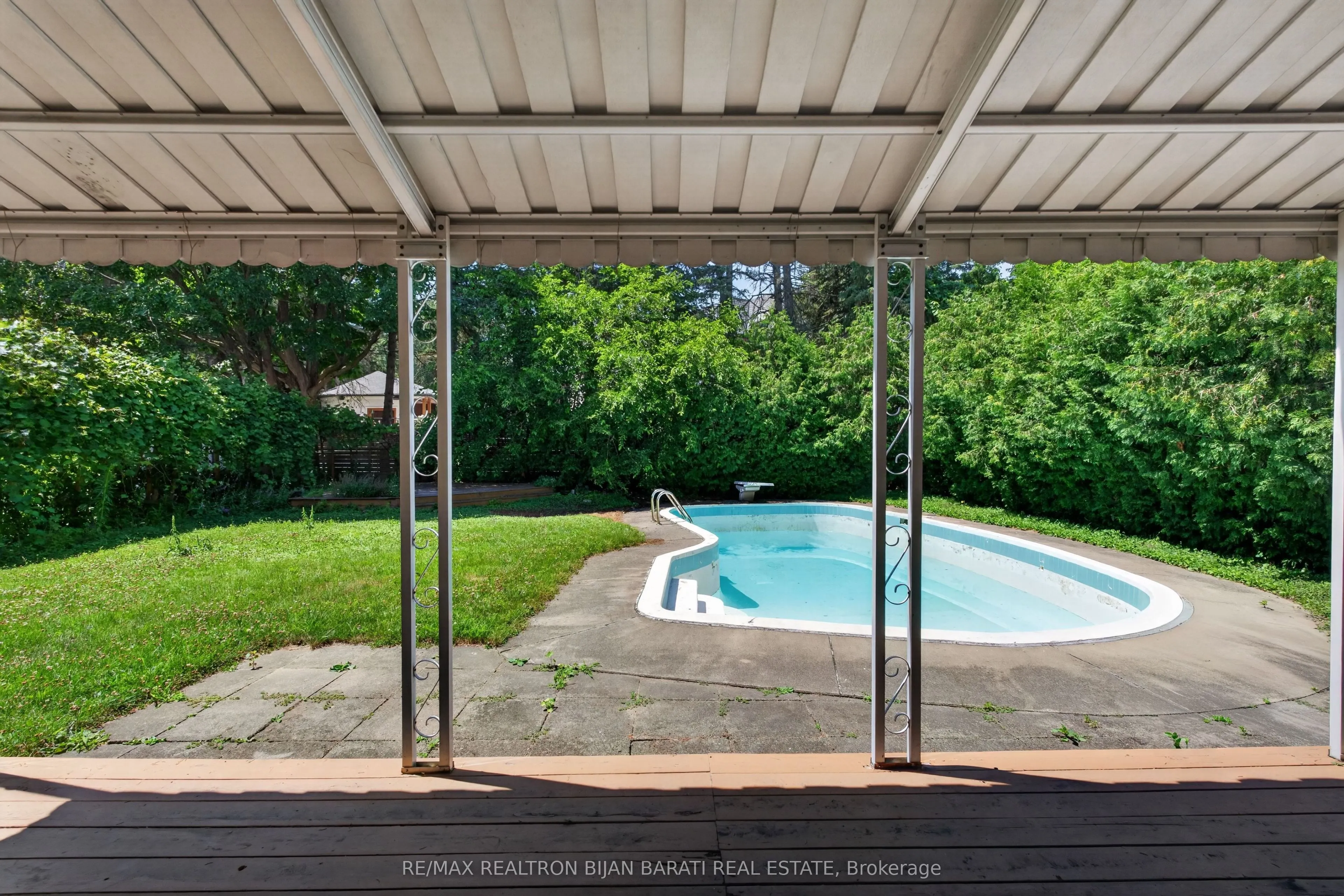 215 Grandview Avenue