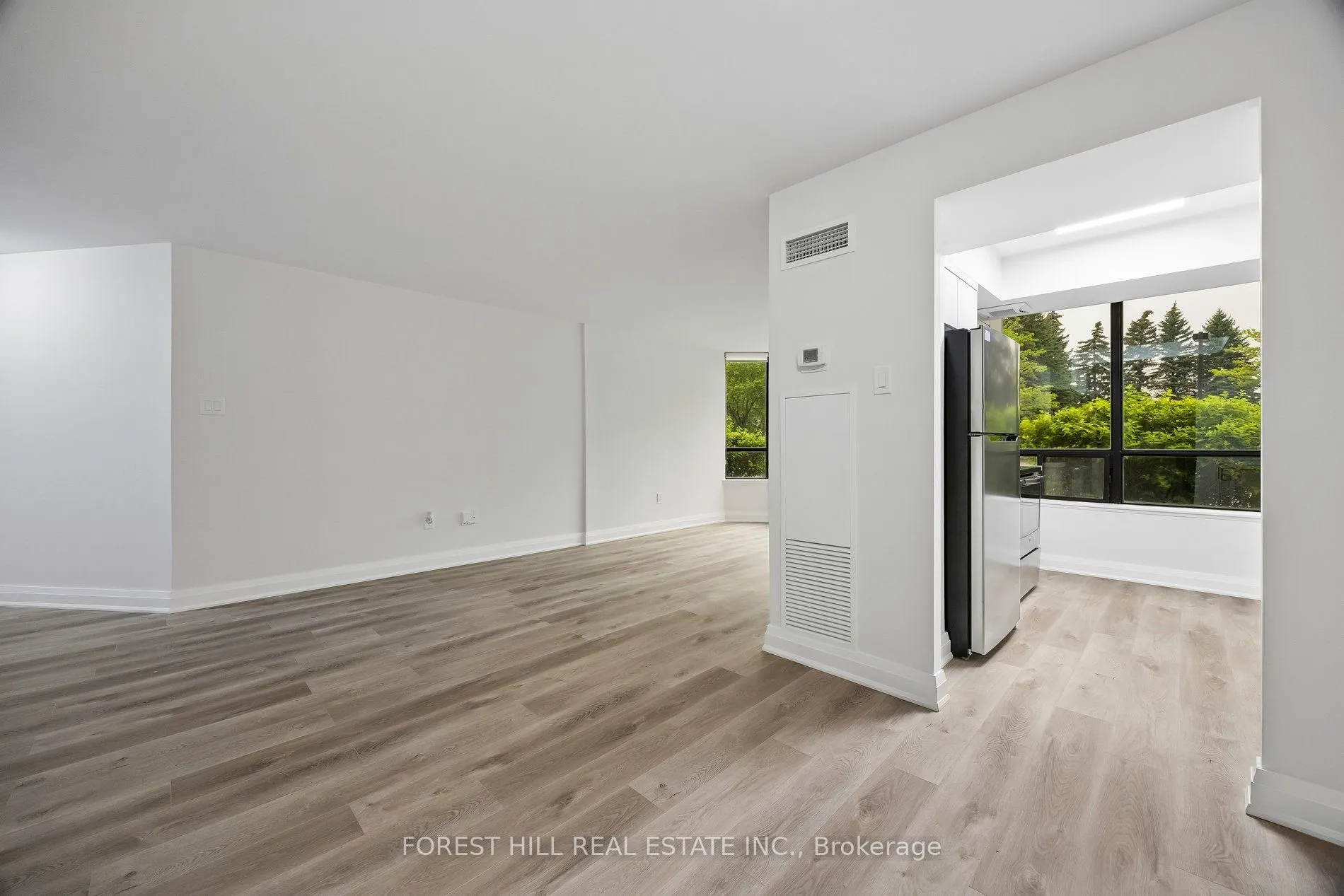7420 Bathurst Street #101