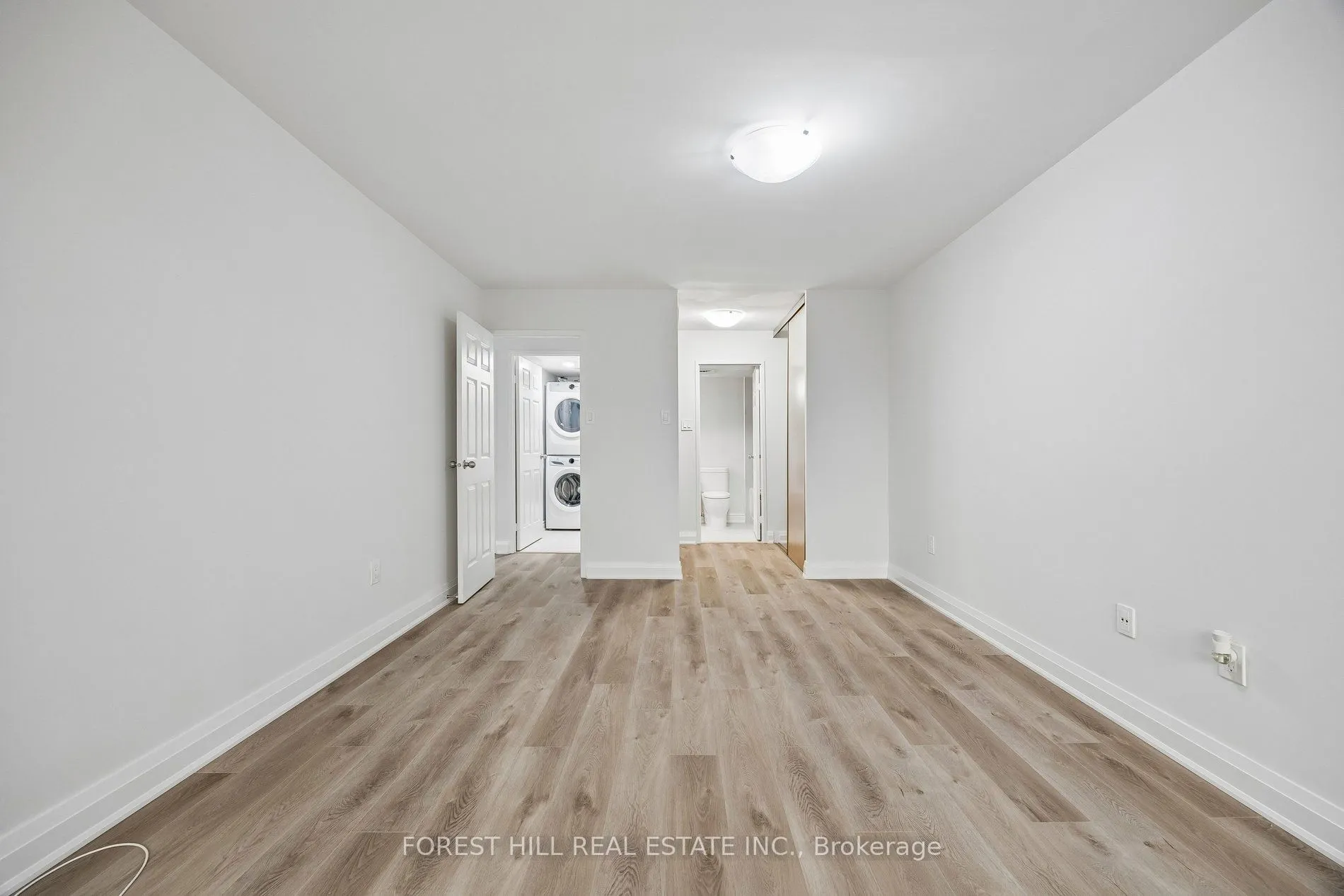 7420 Bathurst Street #101