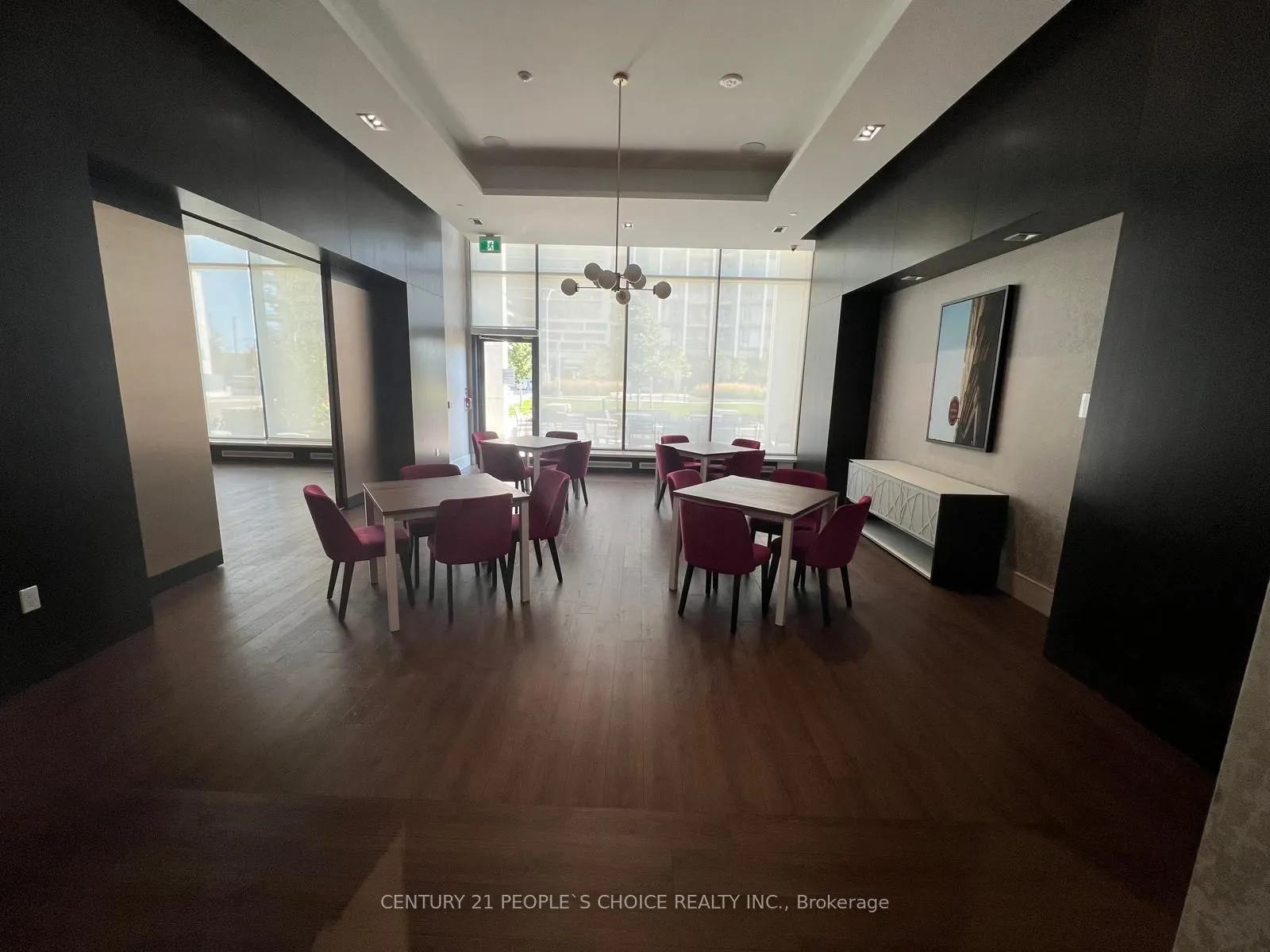 9000 Jane Street #925