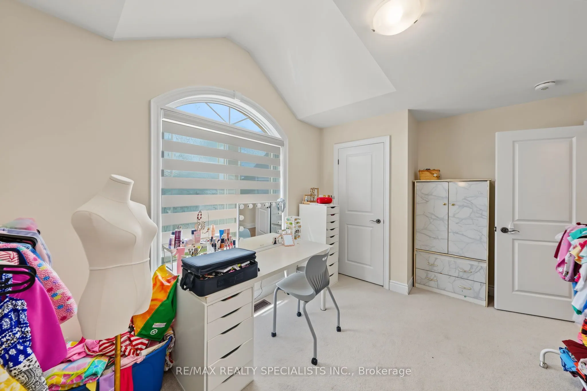 50 Janes Crescent