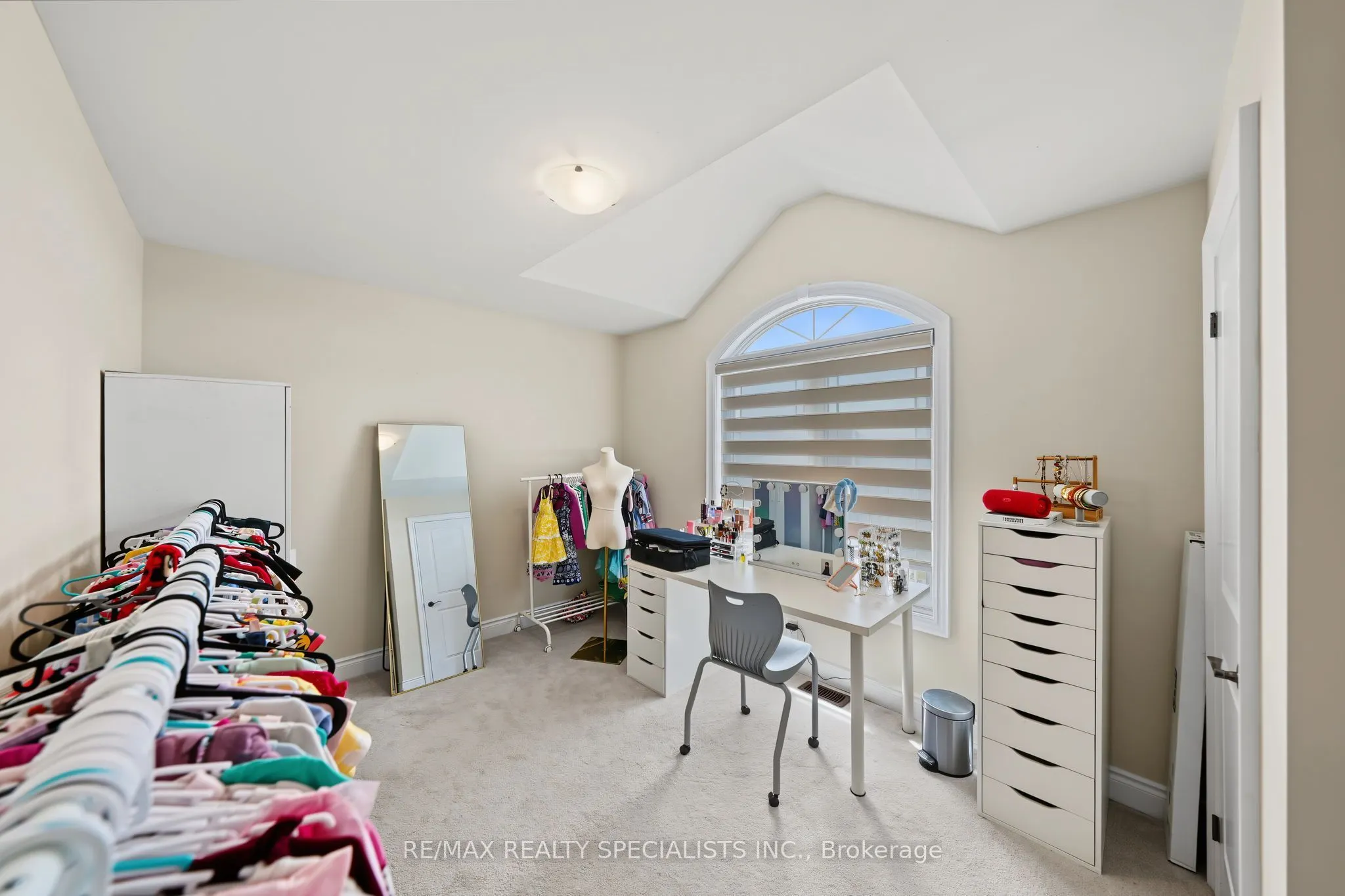 50 Janes Crescent