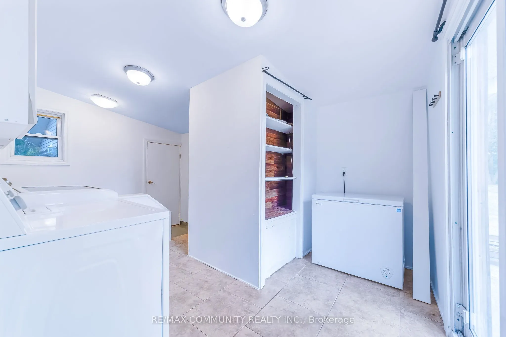5154 Aurora Road
