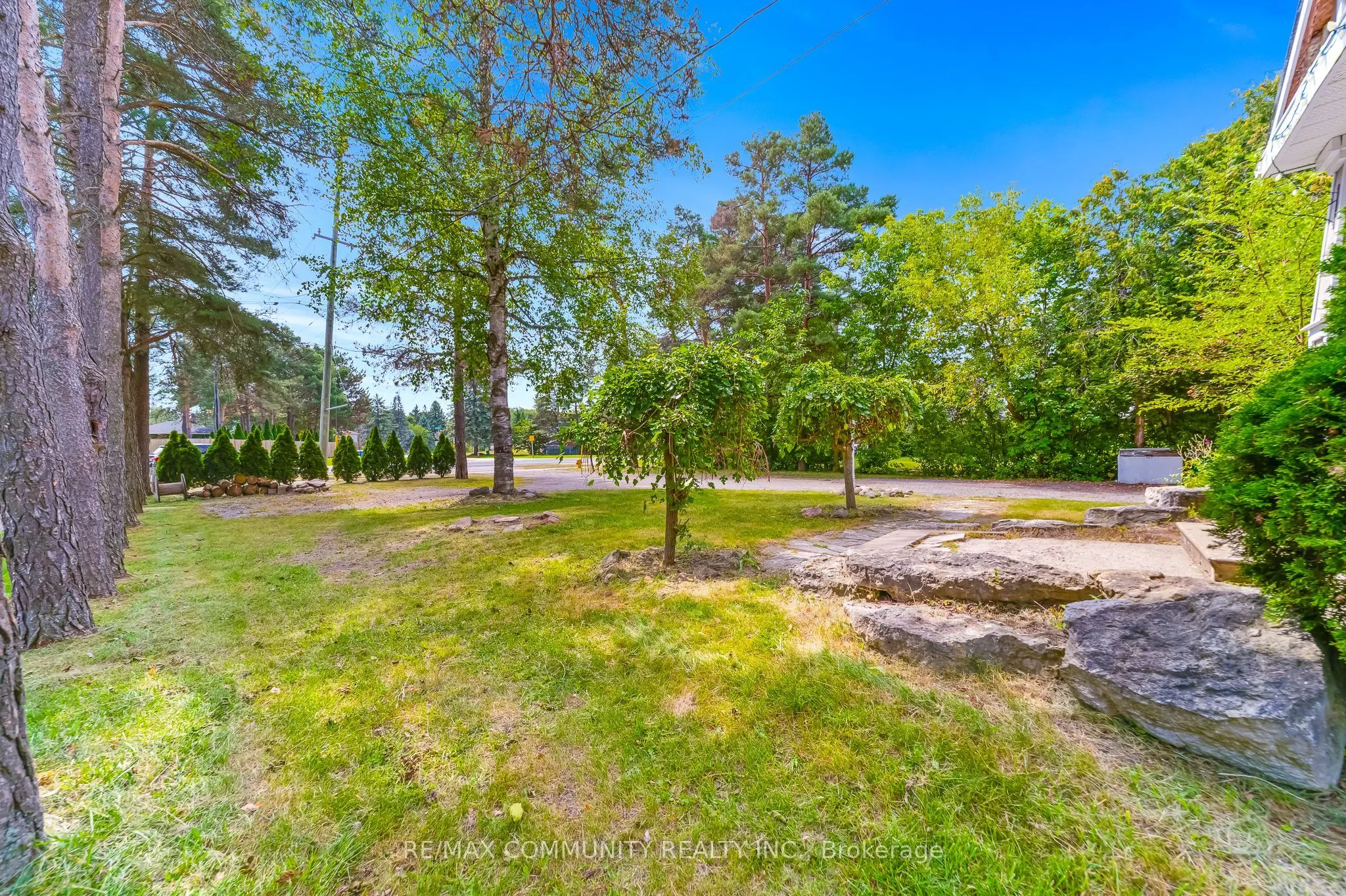 5154 Aurora Road