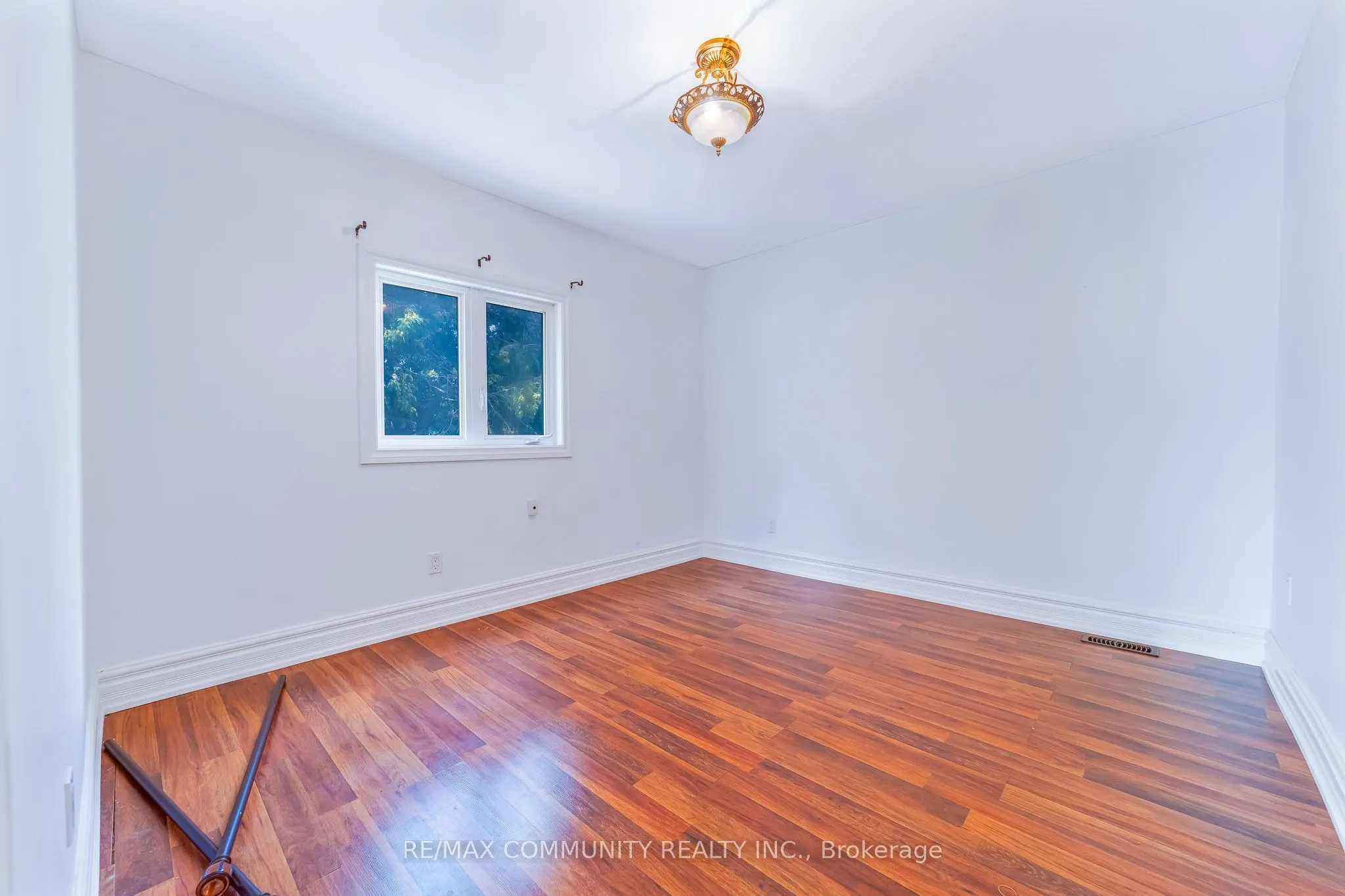 5154 Aurora Road