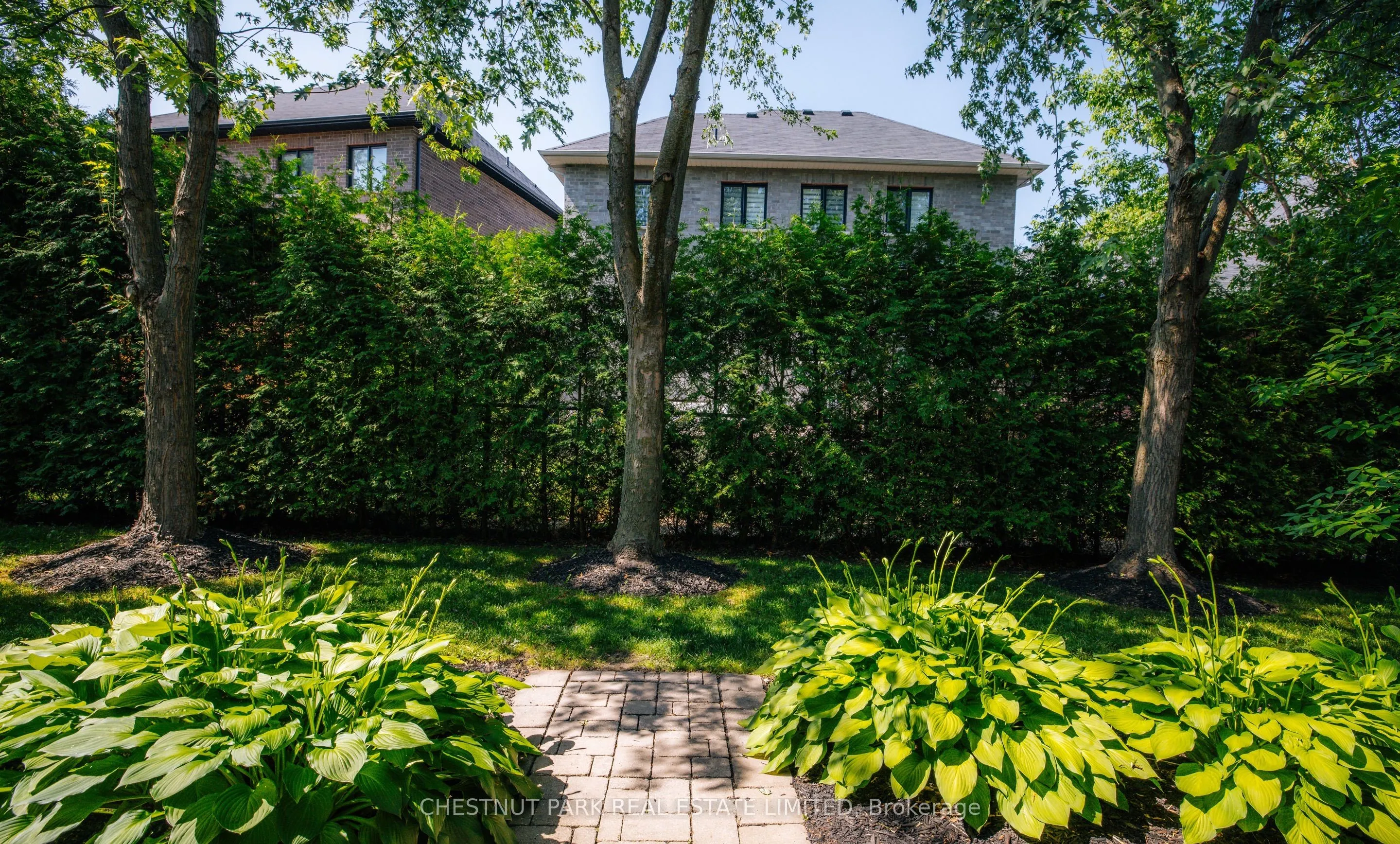 8 Cyril Richardson Court