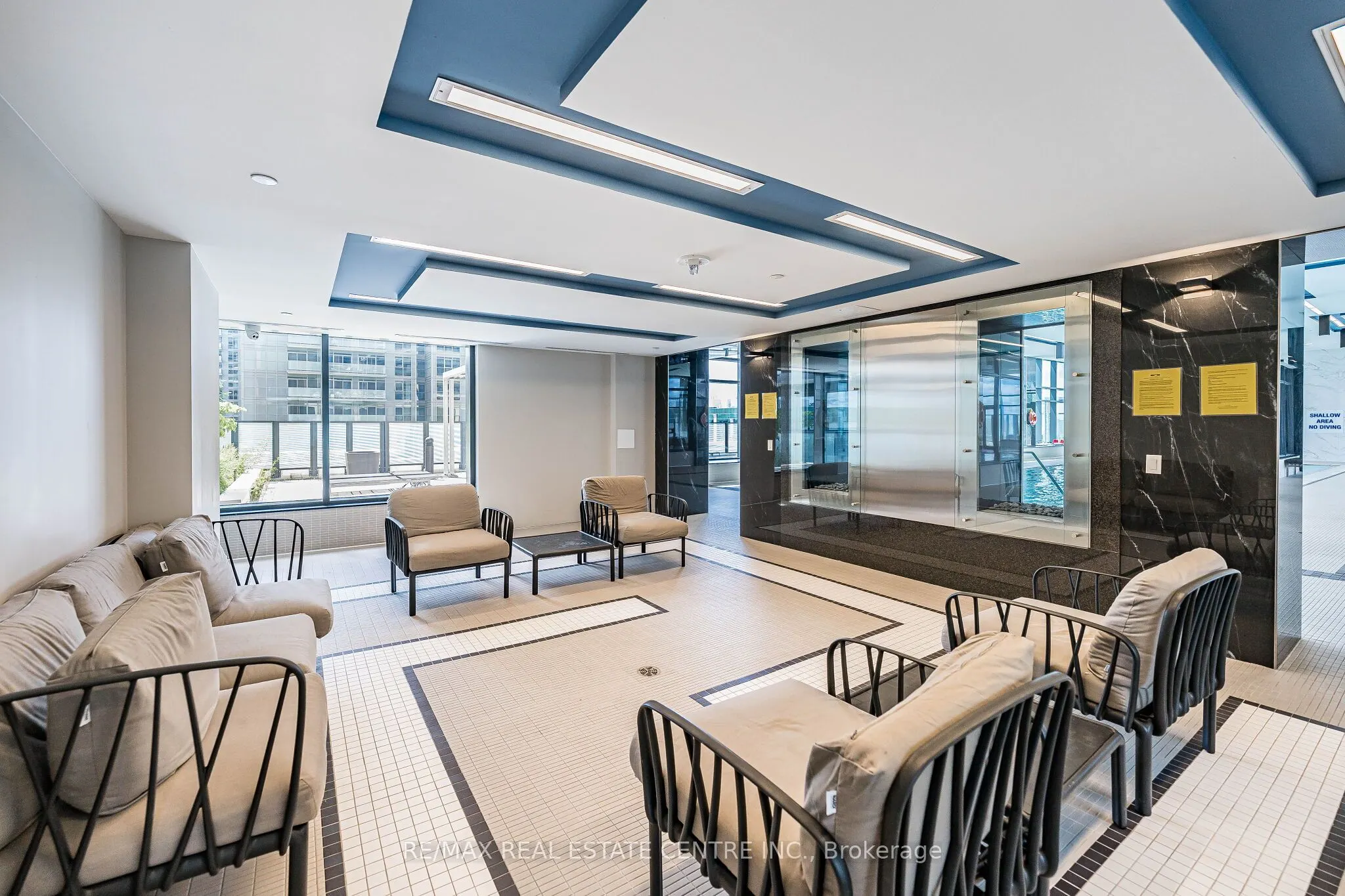 105 Oneida Crescent #1909