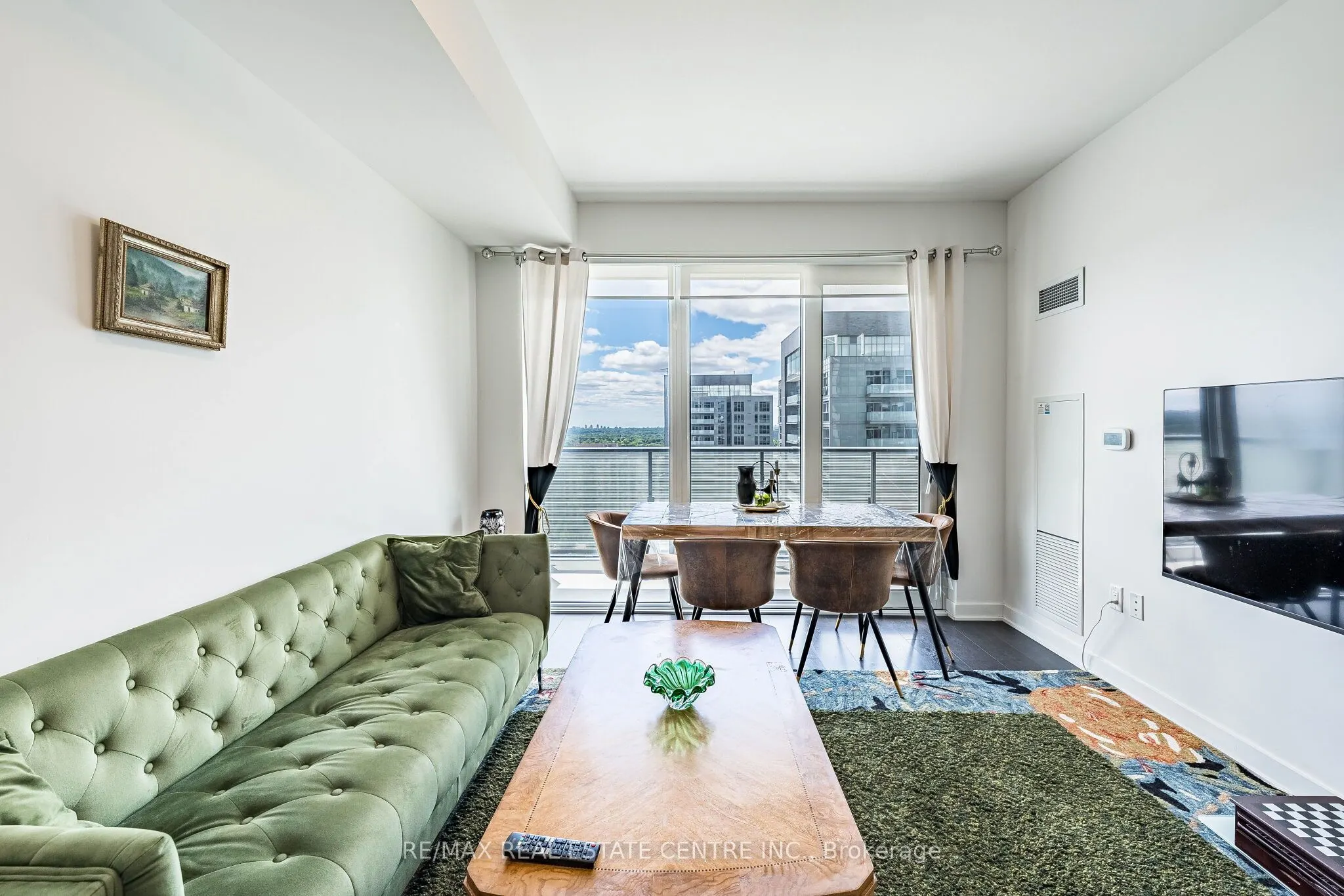105 Oneida Crescent #1909