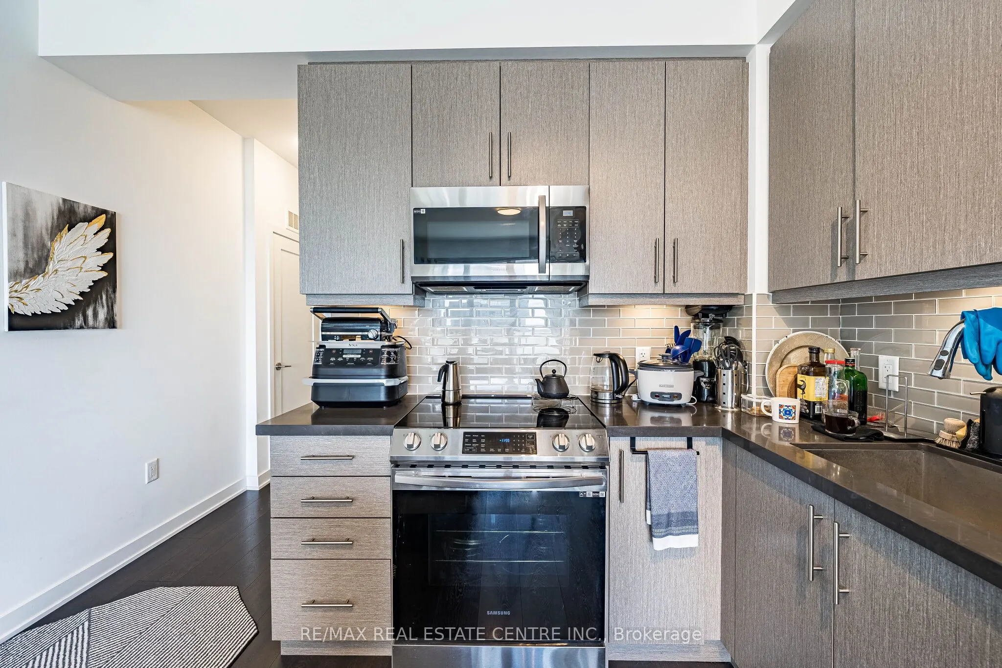 105 Oneida Crescent #1909