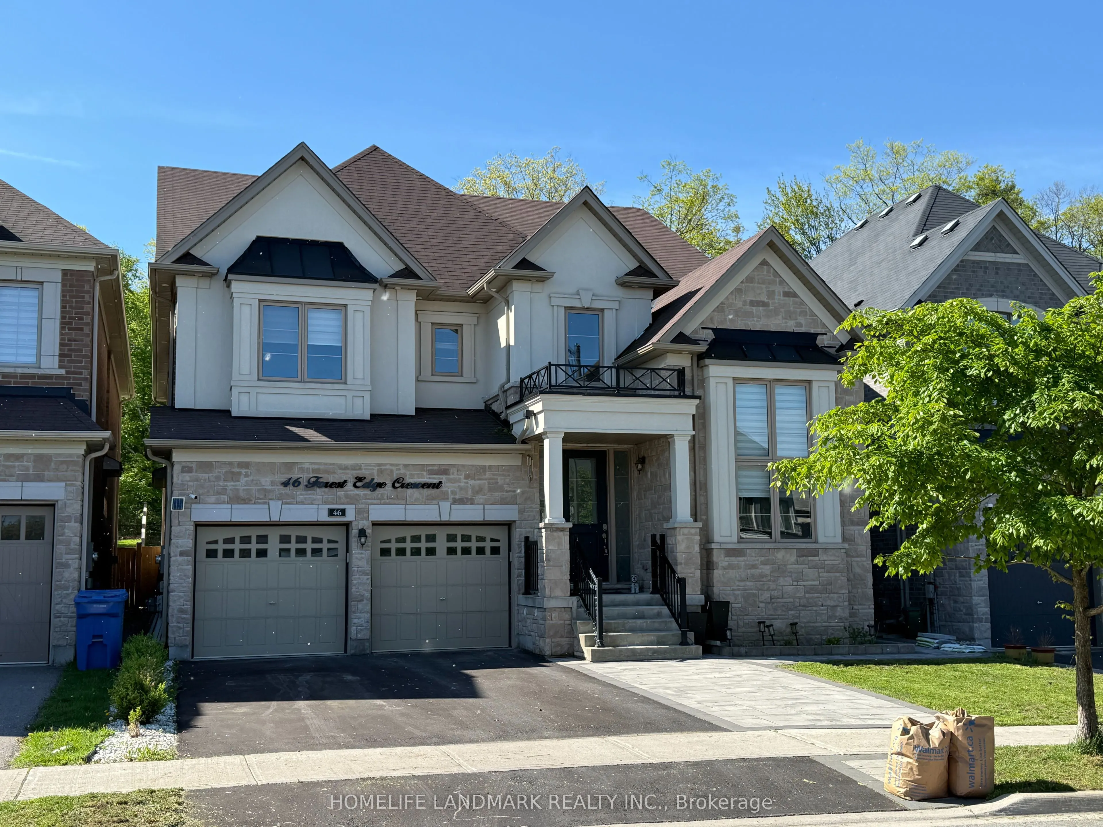 46 Forest Edge Crescent