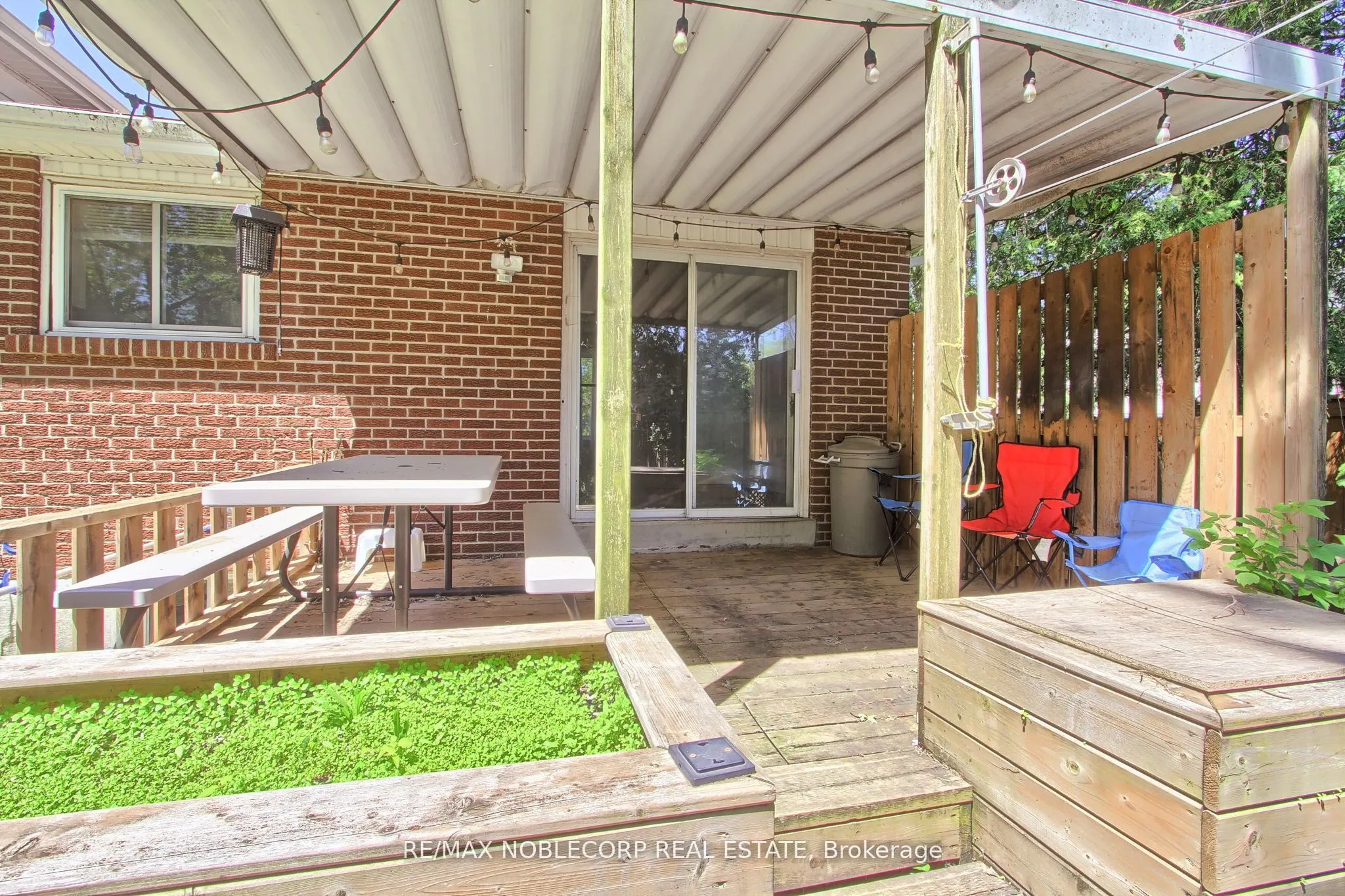 17 Larkdale Crescent