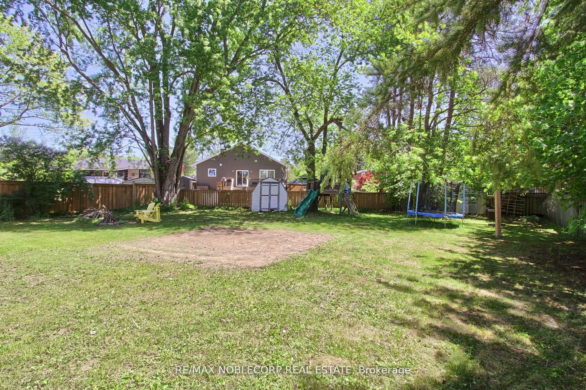 17 Larkdale Crescent