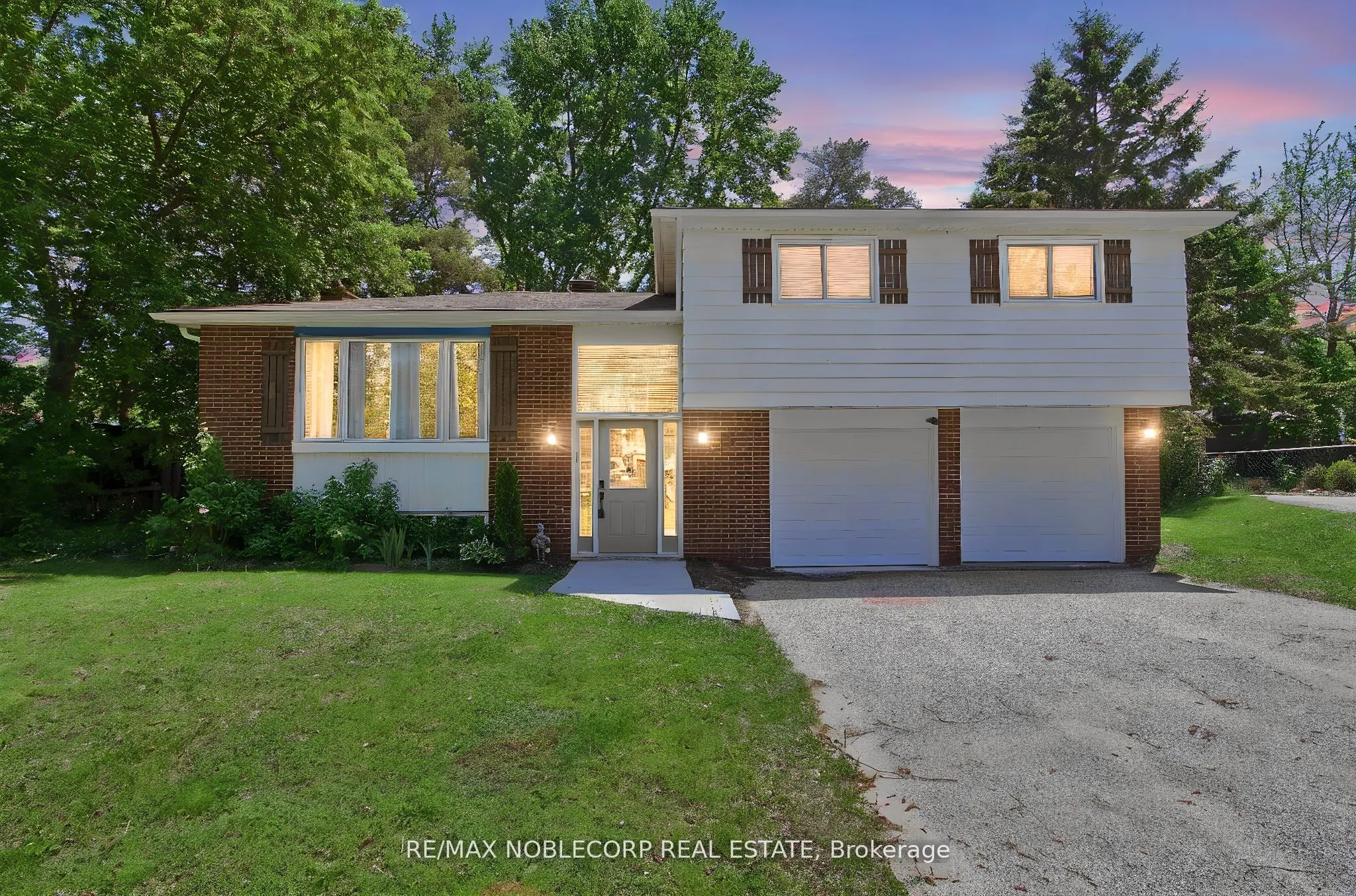 17 Larkdale Crescent