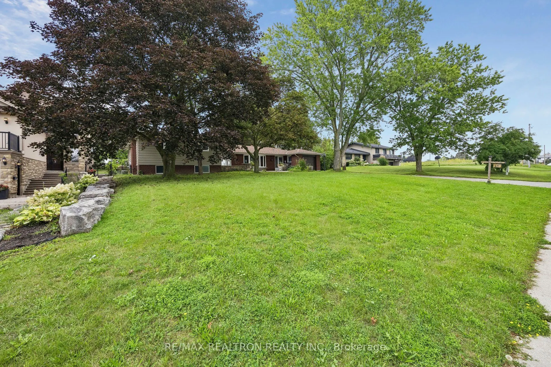 41 Hamilton Drive
