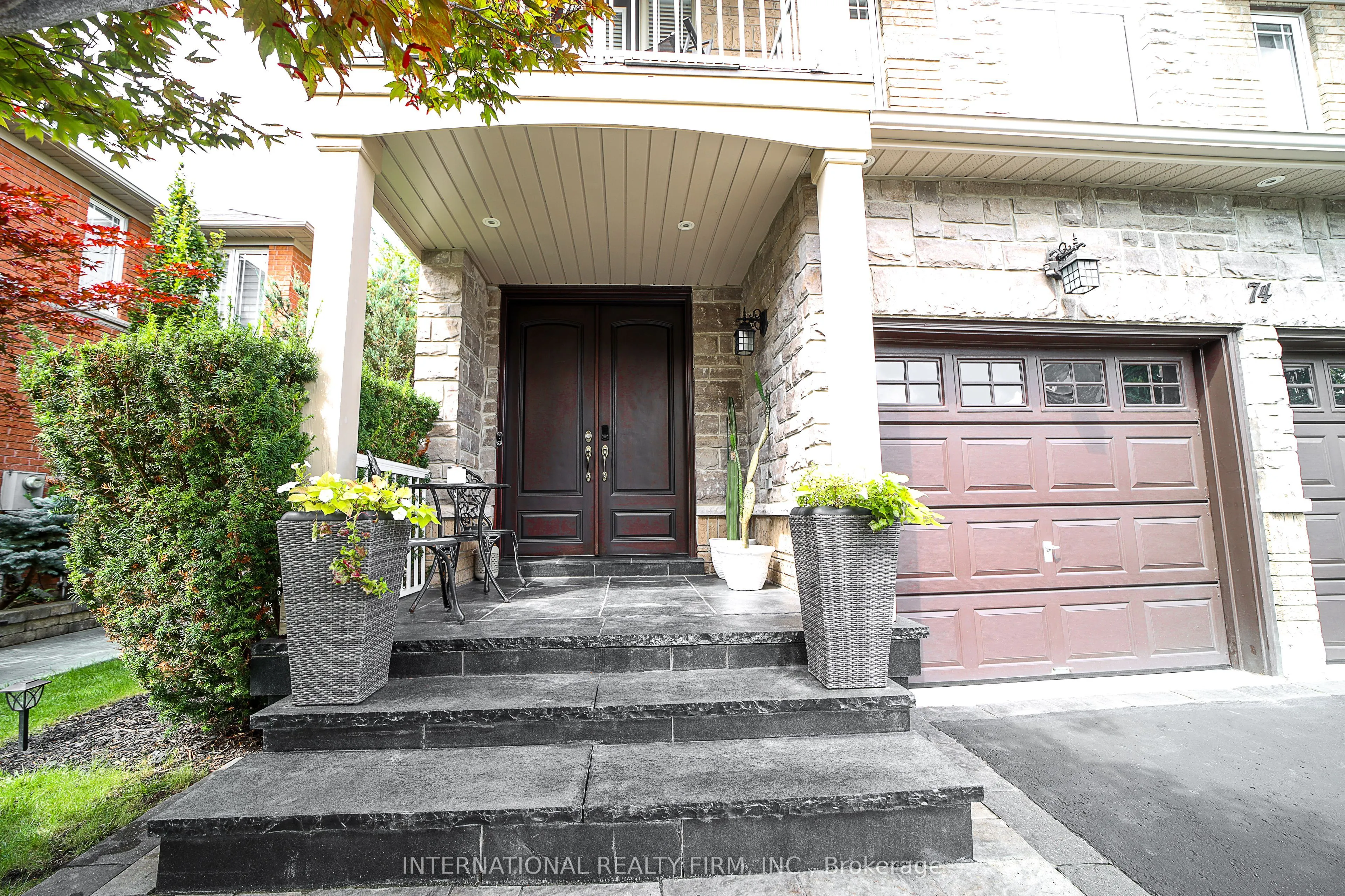 74 Regatta Avenue