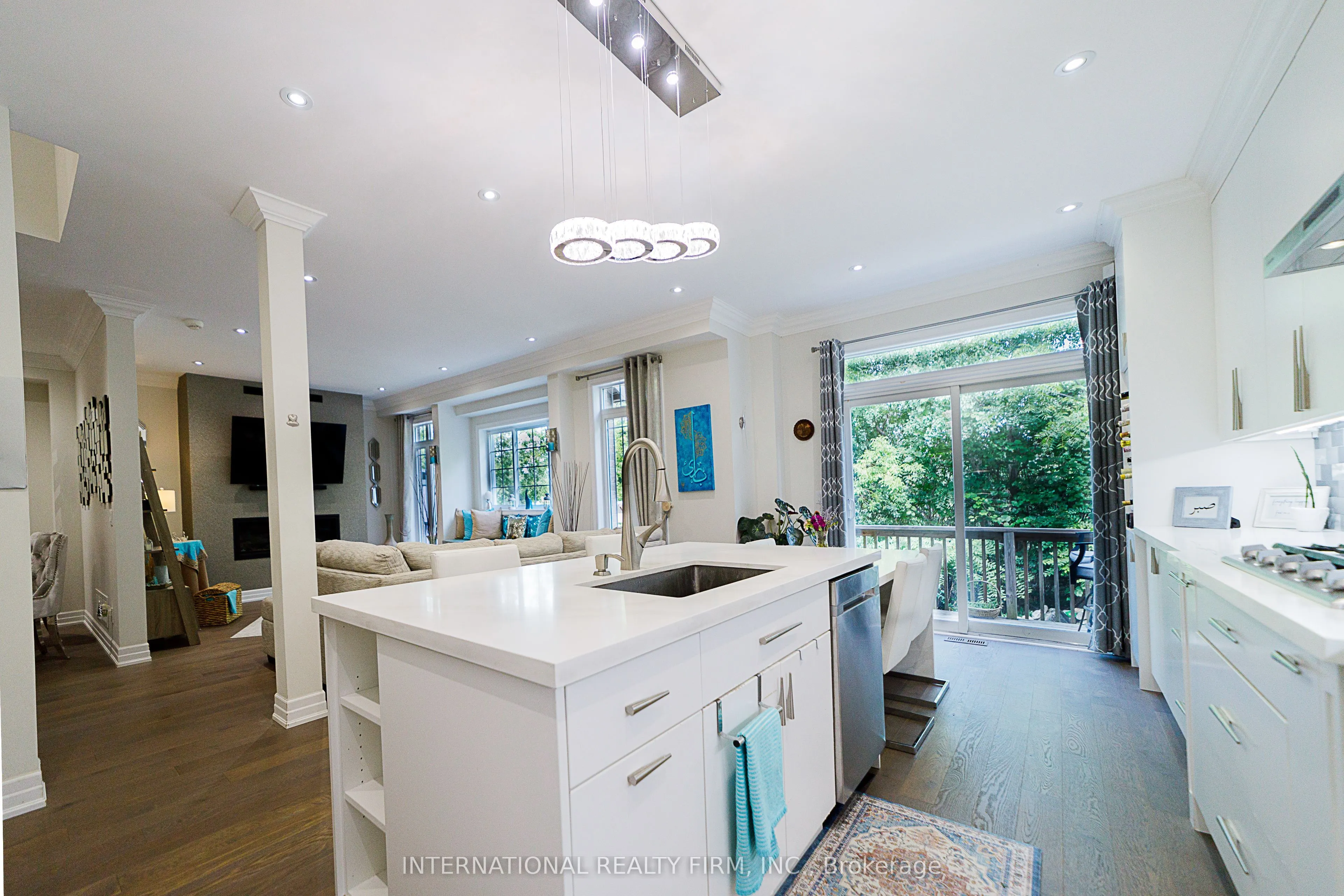 74 Regatta Avenue
