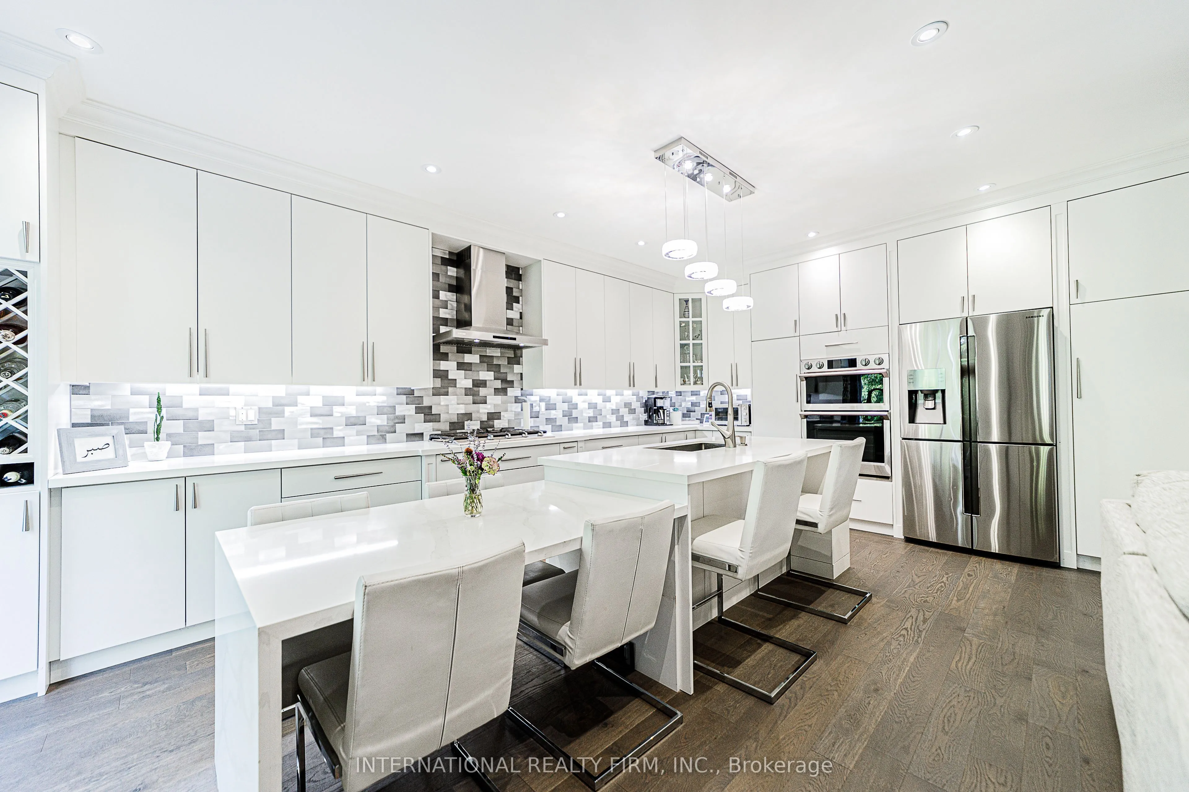 74 Regatta Avenue