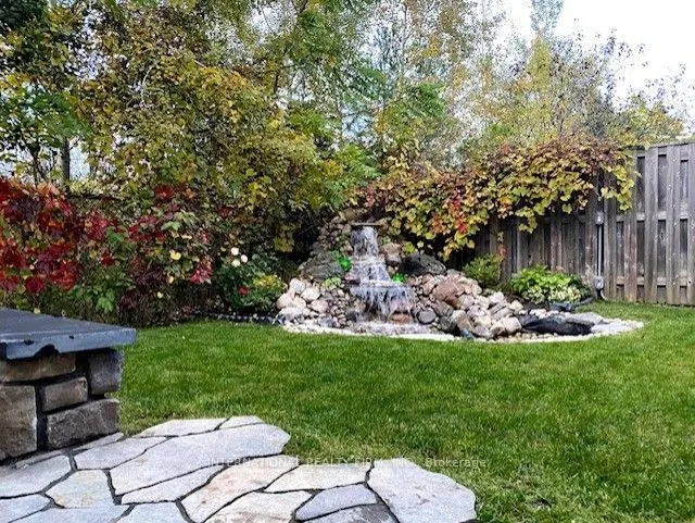 74 Regatta Avenue