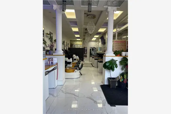 10165 Yonge Street
