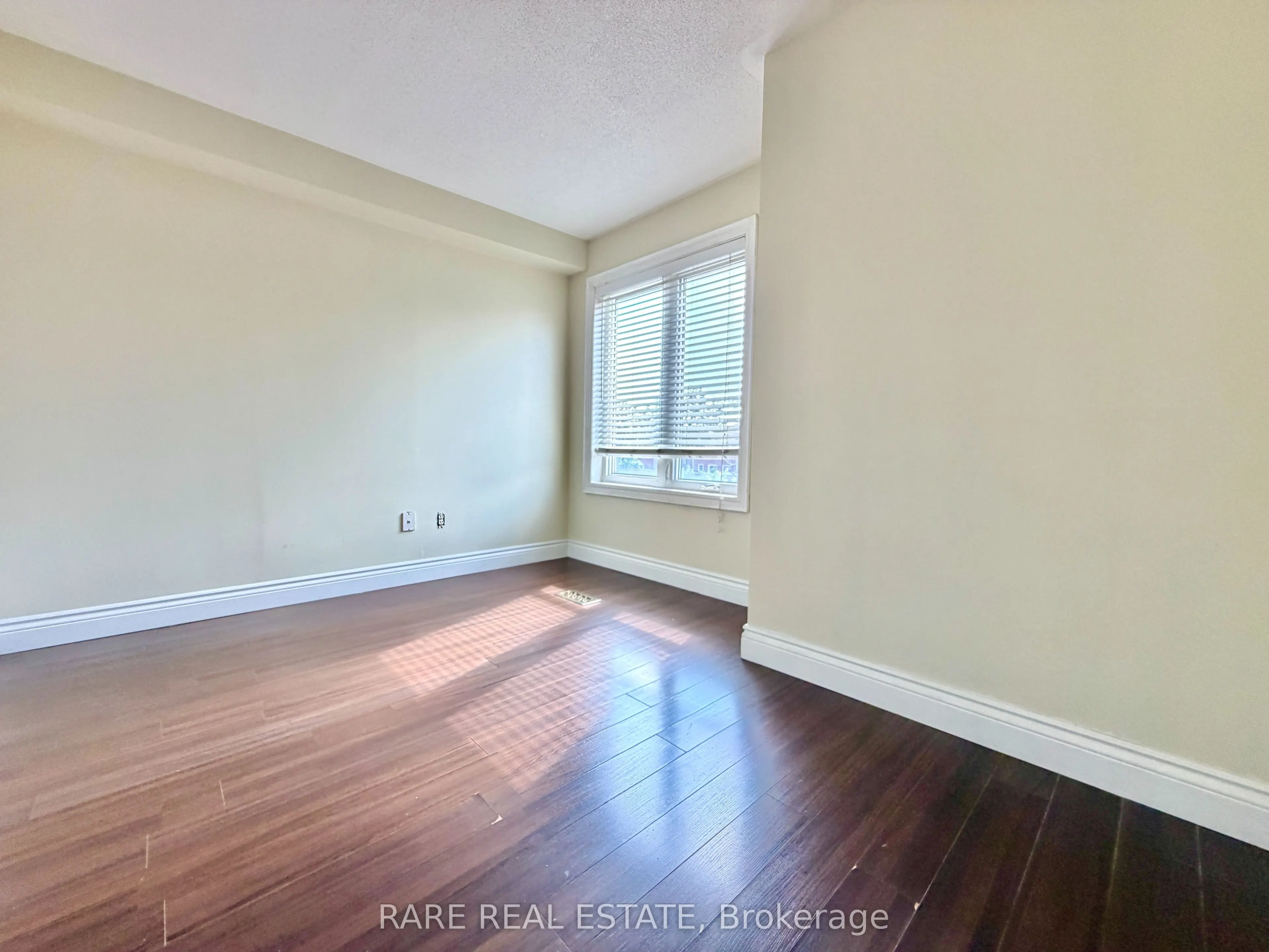 735 New Westminster Drive #77