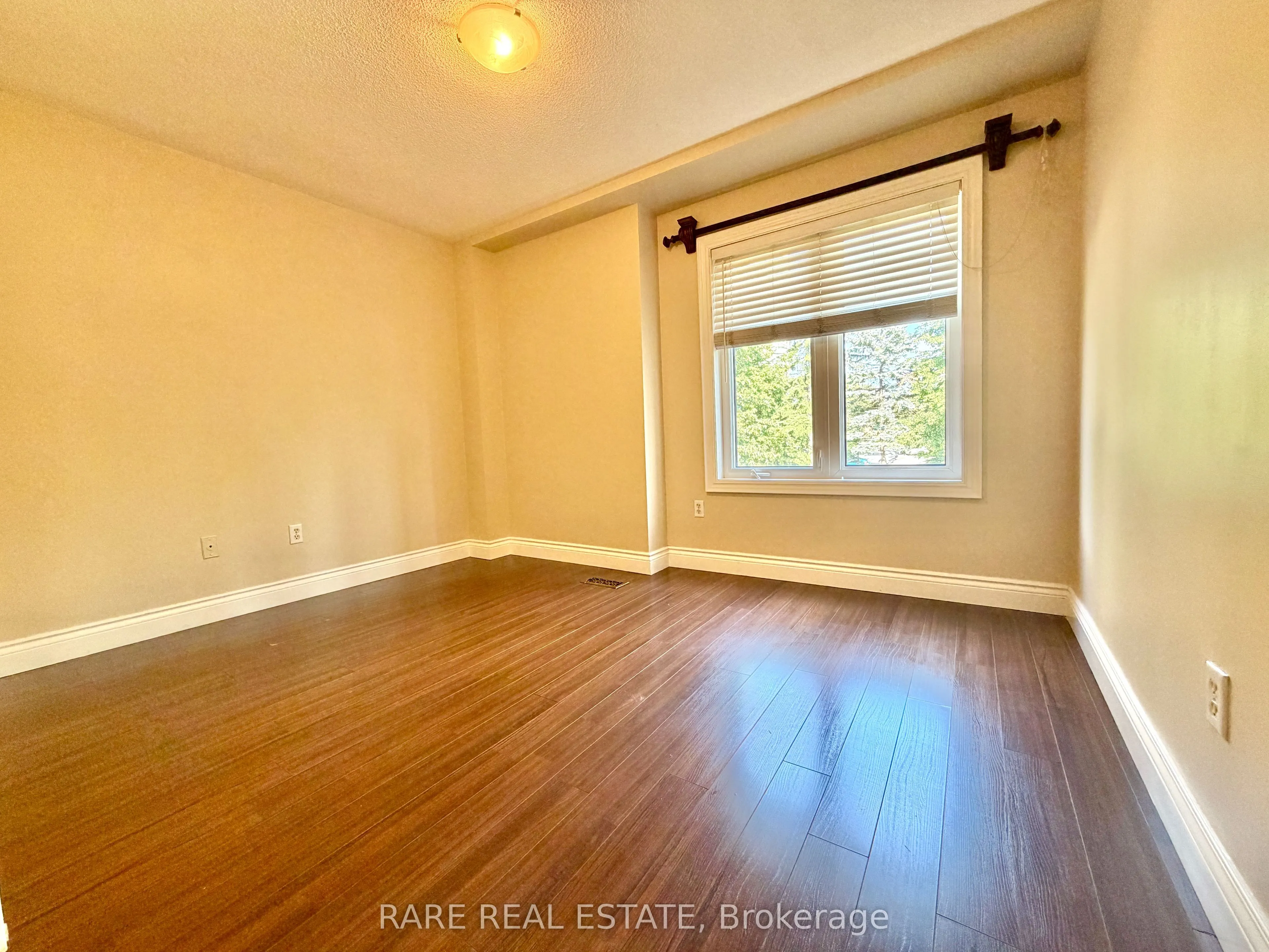 735 New Westminster Drive #77