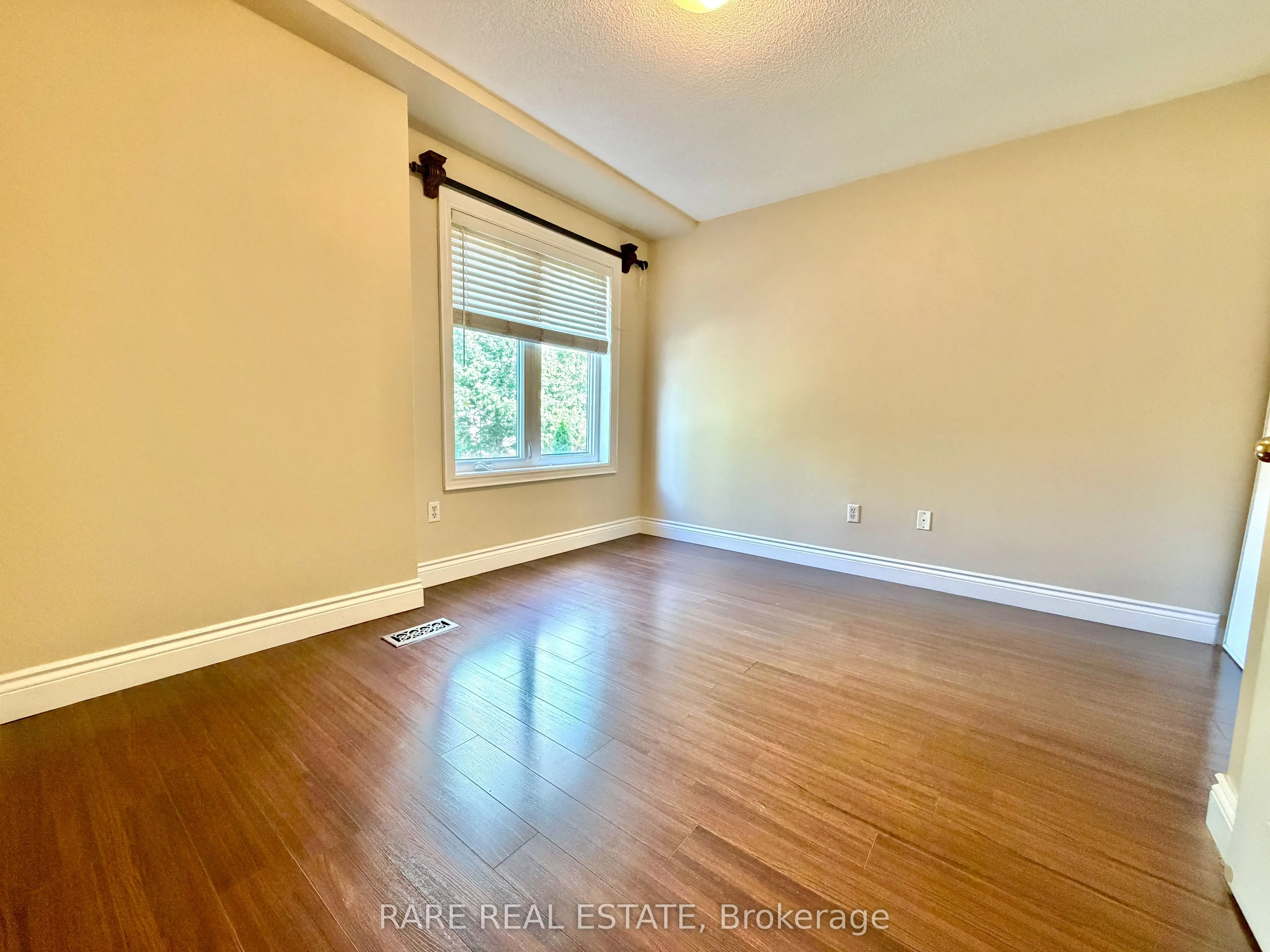 735 New Westminster Drive #77