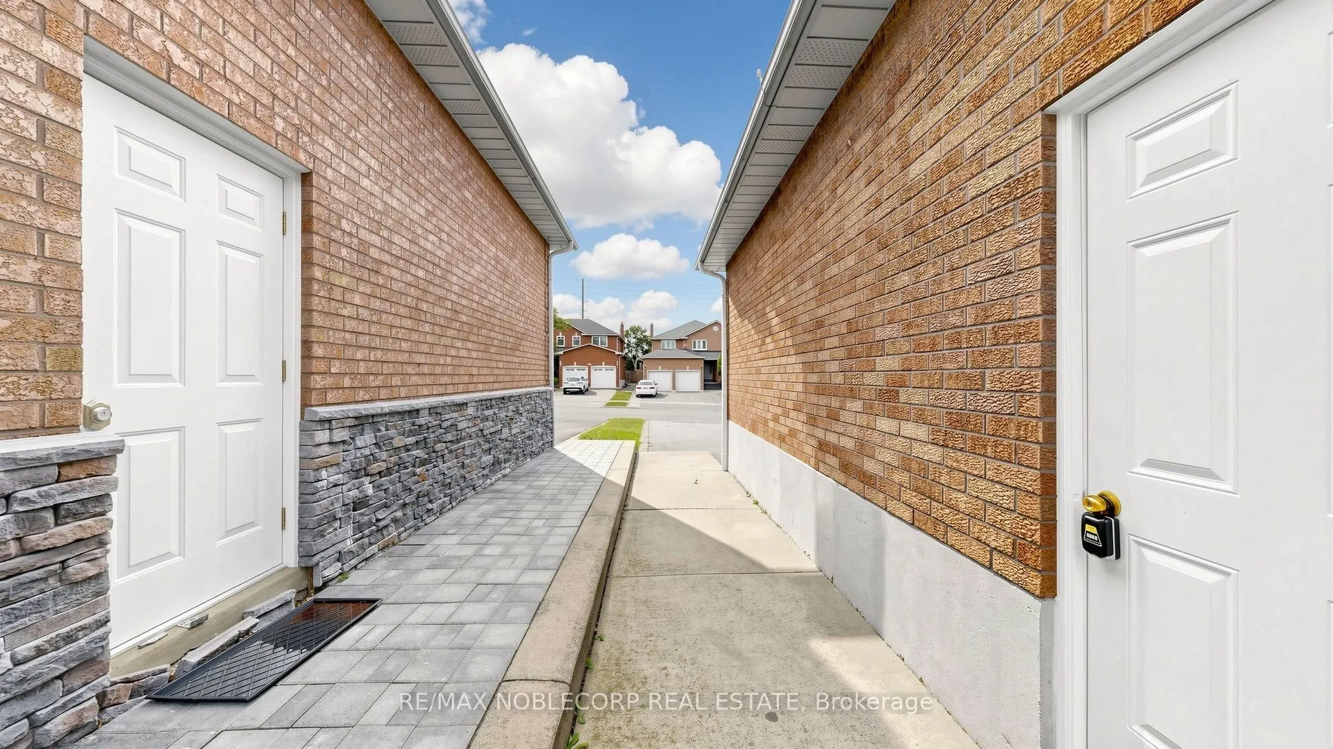 103 Longhouse Street #Lower