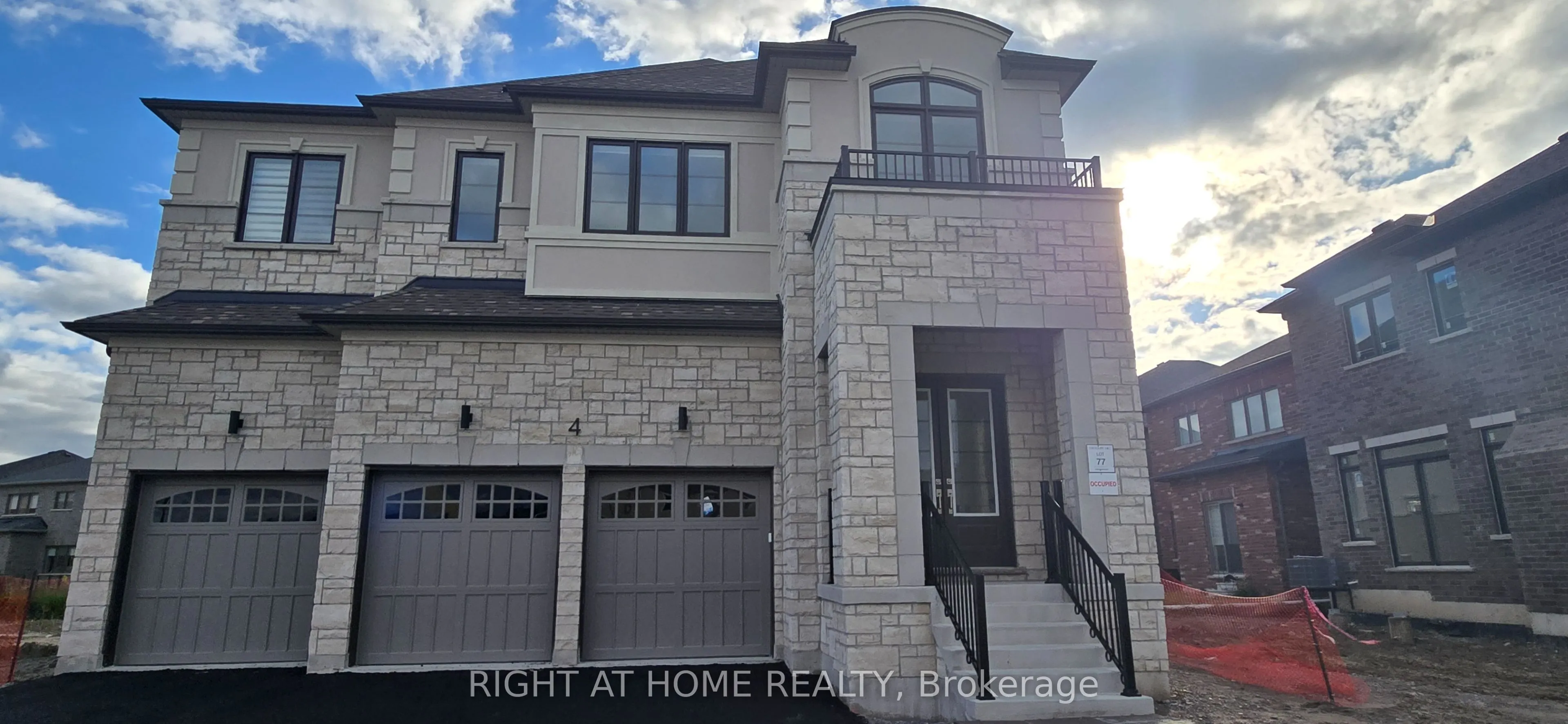 4 Max Bulmer Court