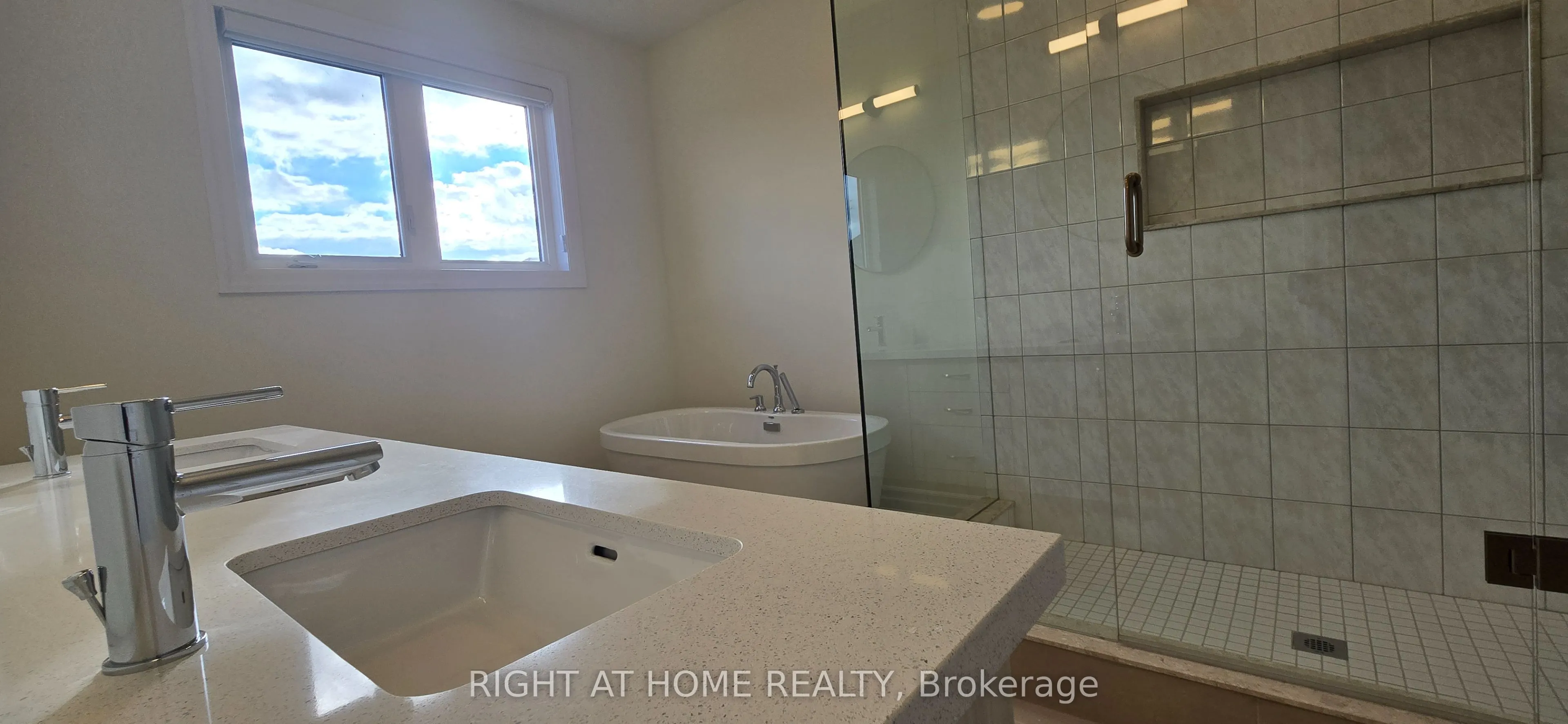 4 Max Bulmer Court
