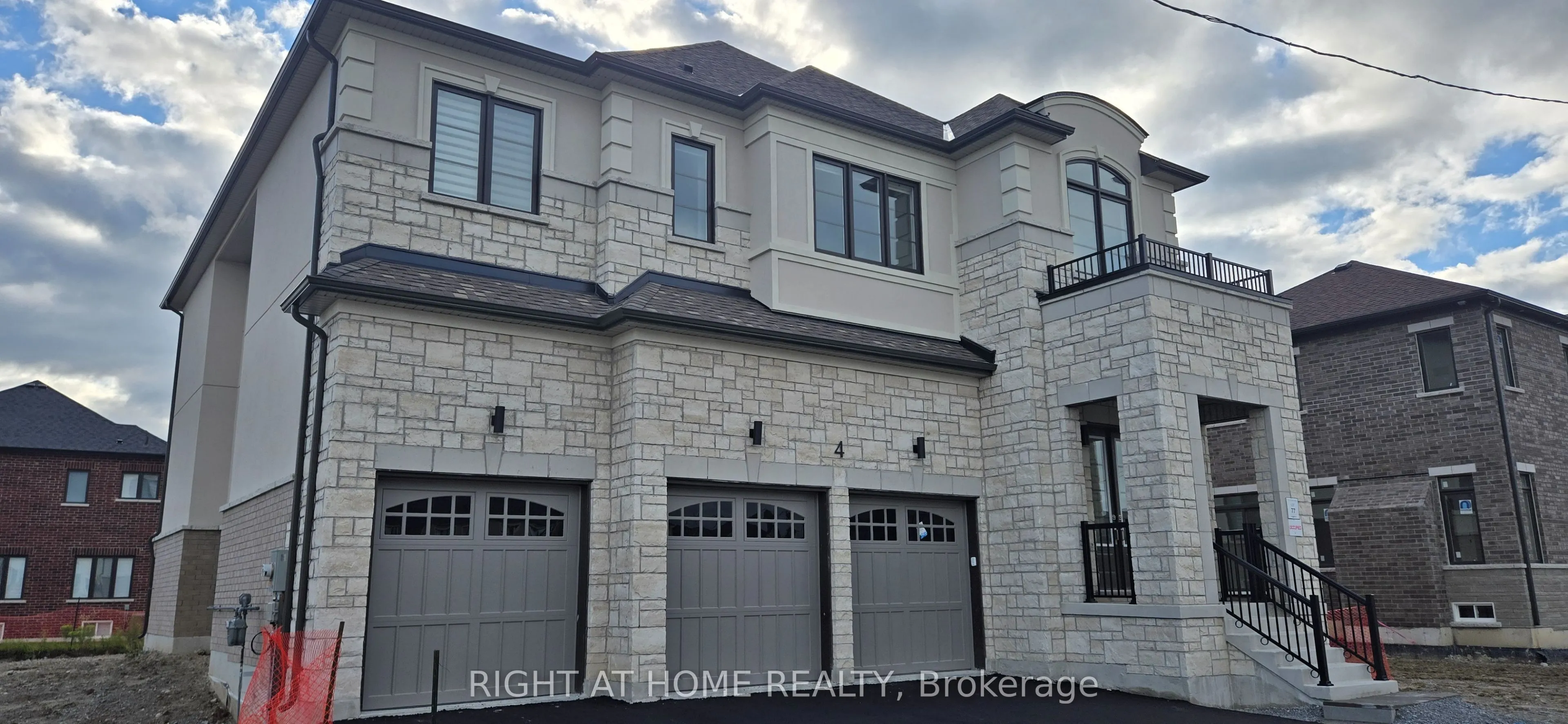 4 Max Bulmer Court