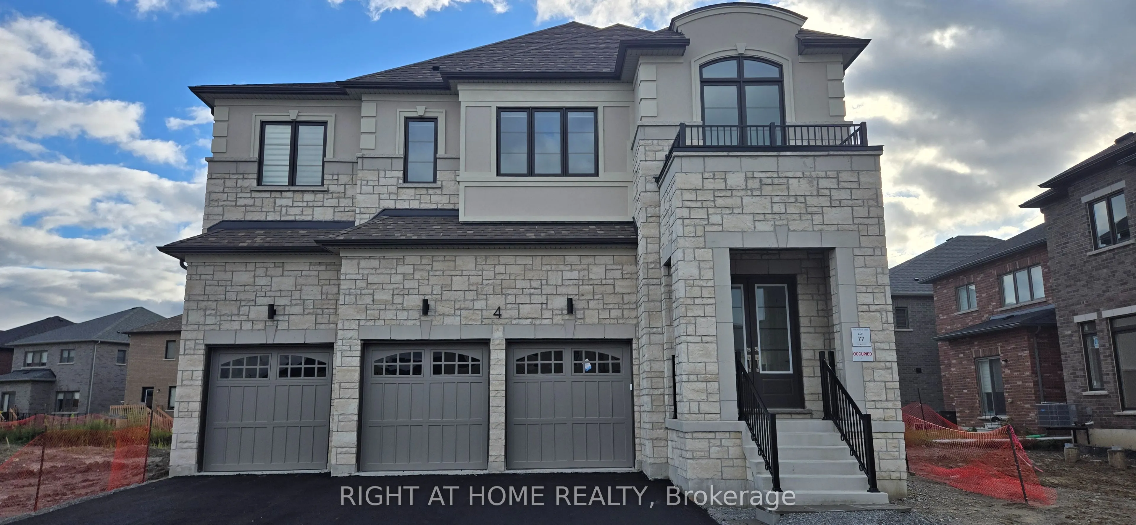 4 Max Bulmer Court