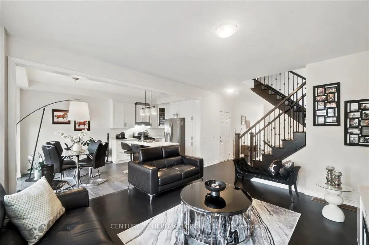 100 Mondial Crescent E