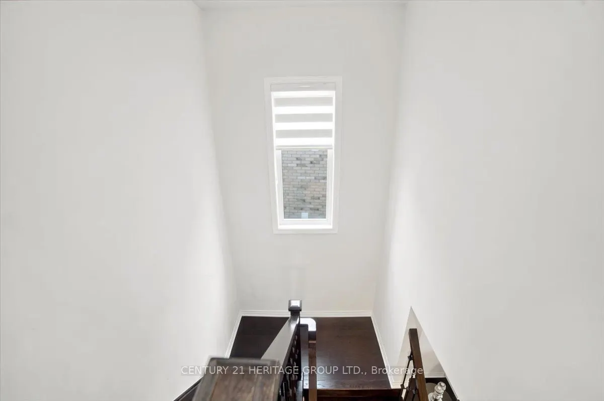 100 Mondial Crescent E