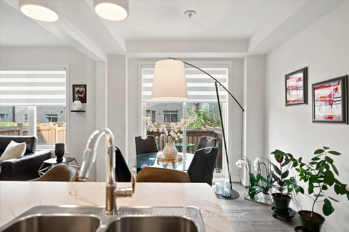 100 Mondial Crescent E