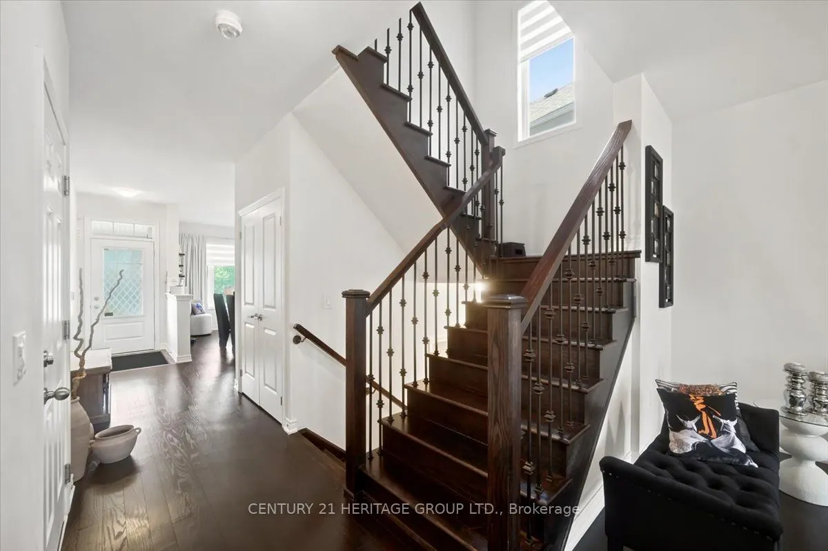 100 Mondial Crescent E