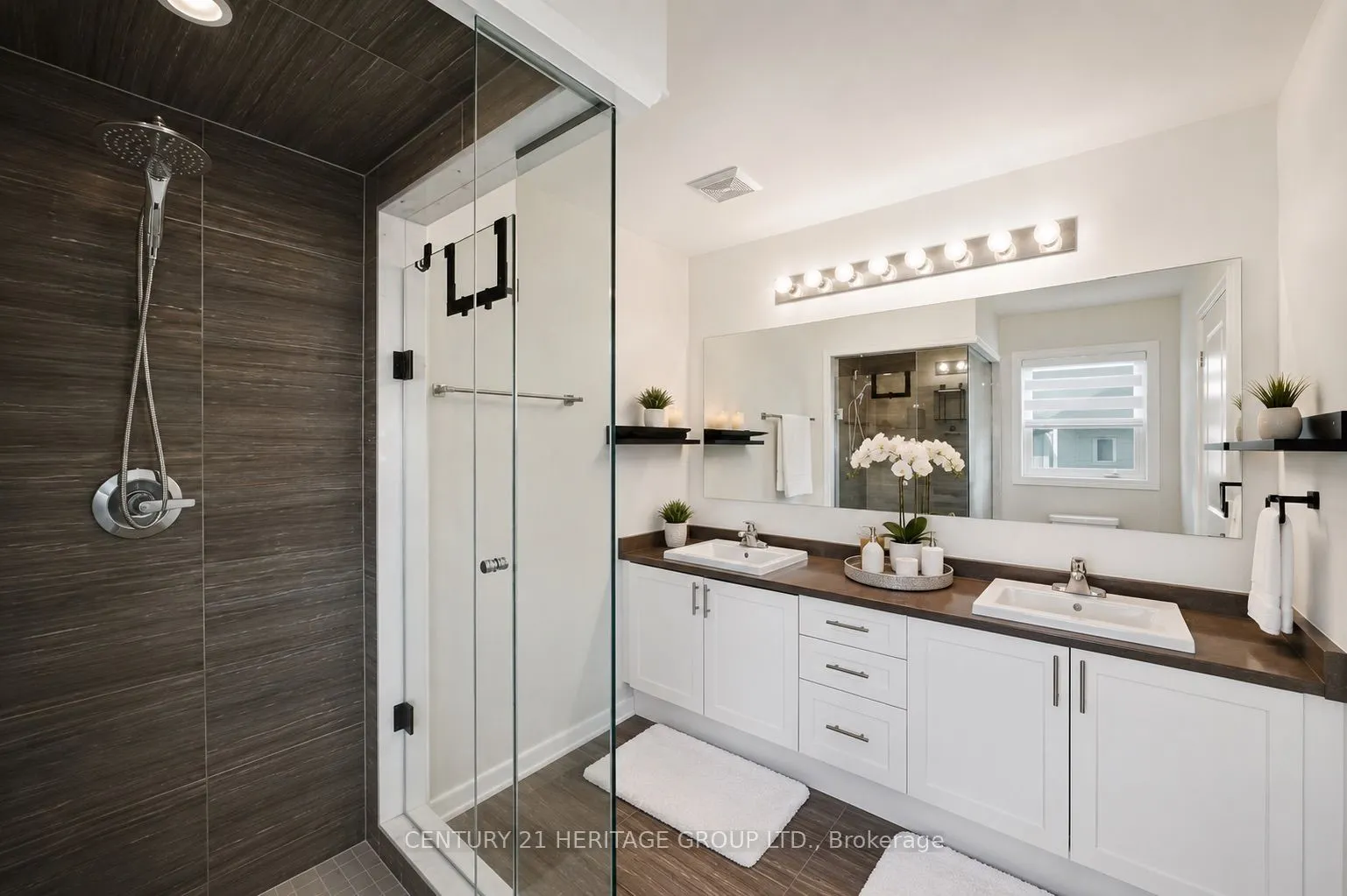 100 Mondial Crescent E