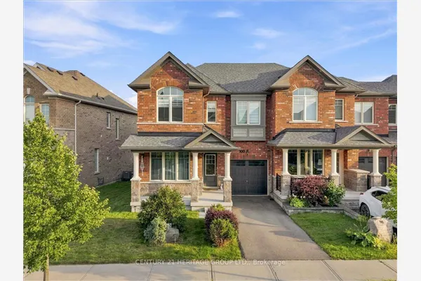 100 Mondial Crescent E