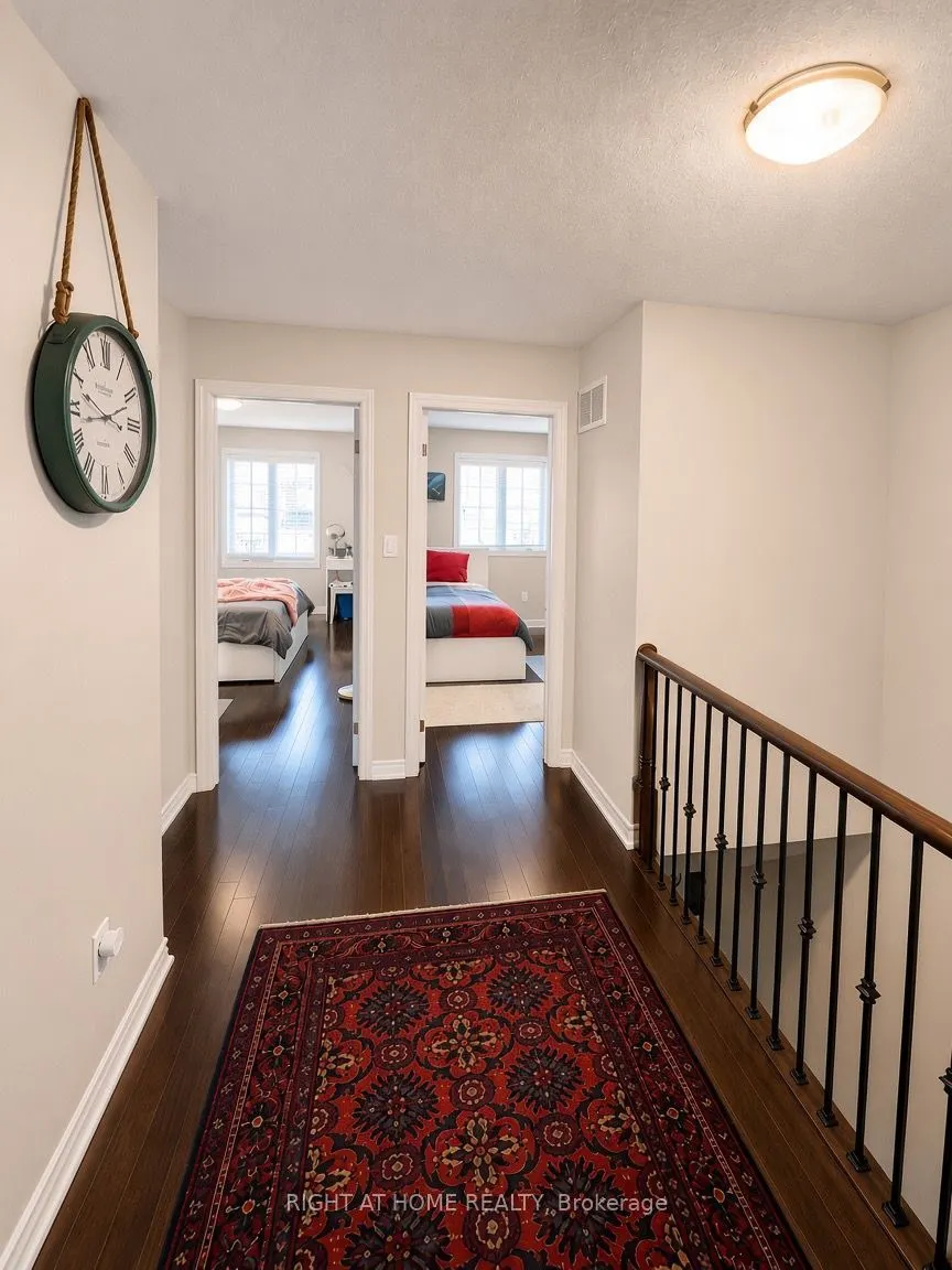 60 Zachary Place N